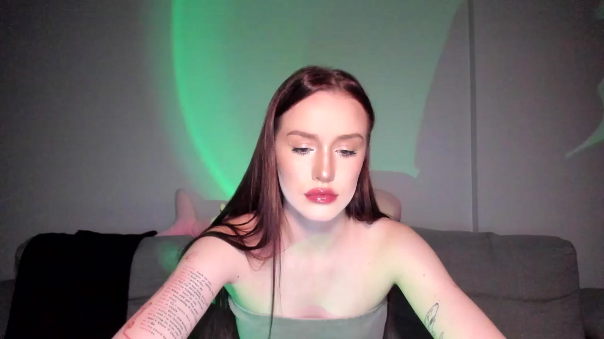 Gallery image thumbnail from IsabellRrose's myfreecams stream on, 06/15/2025, 15:48 image 7 of 20
