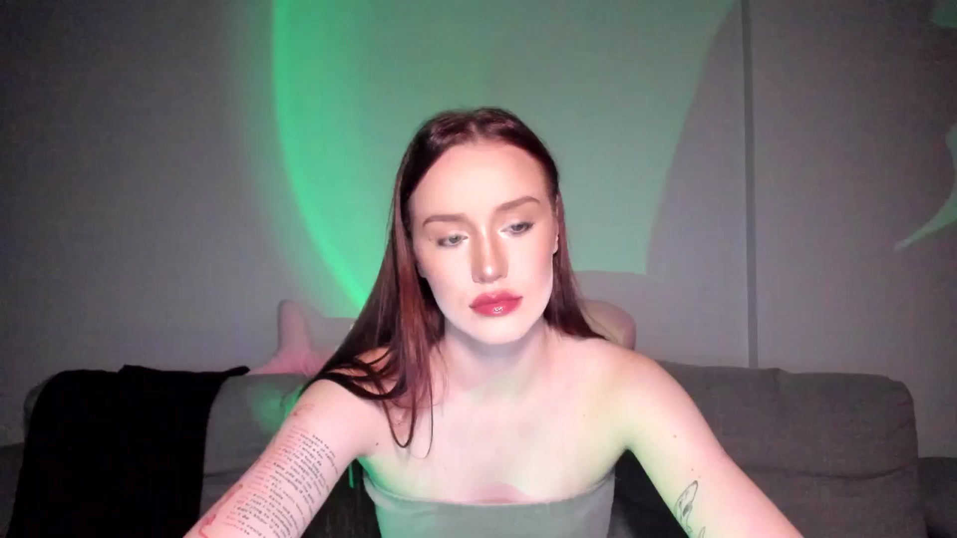 Gallery image thumbnail from IsabellRrose's myfreecams stream on, 06/15/2025, 15:48 image 2 of 20