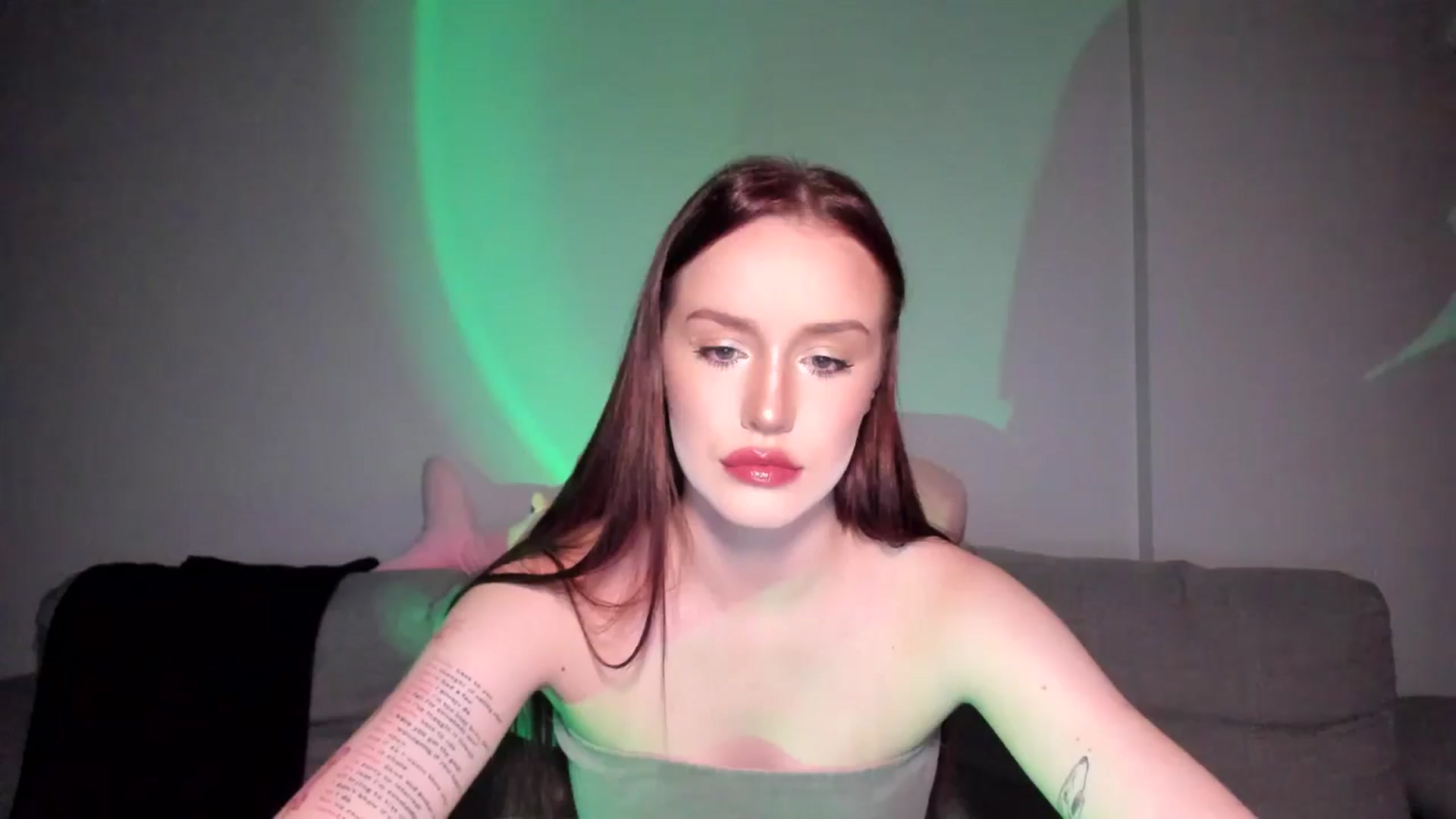 Gallery image thumbnail from IsabellRrose's myfreecams stream on, 06/15/2025, 15:48 image 5 of 20