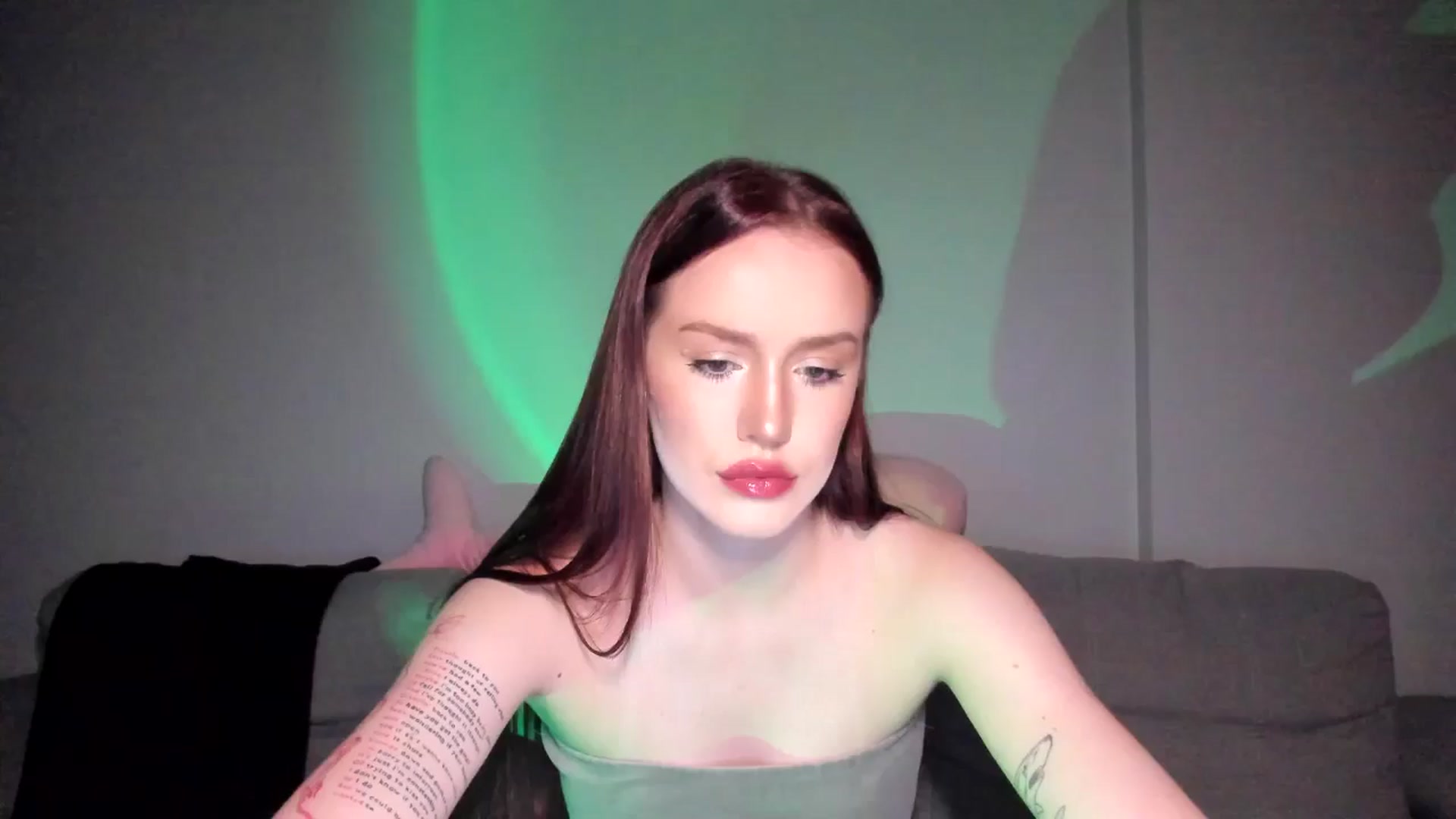 Gallery image thumbnail from IsabellRrose's myfreecams stream on, 06/15/2025, 15:48 image 1 of 20