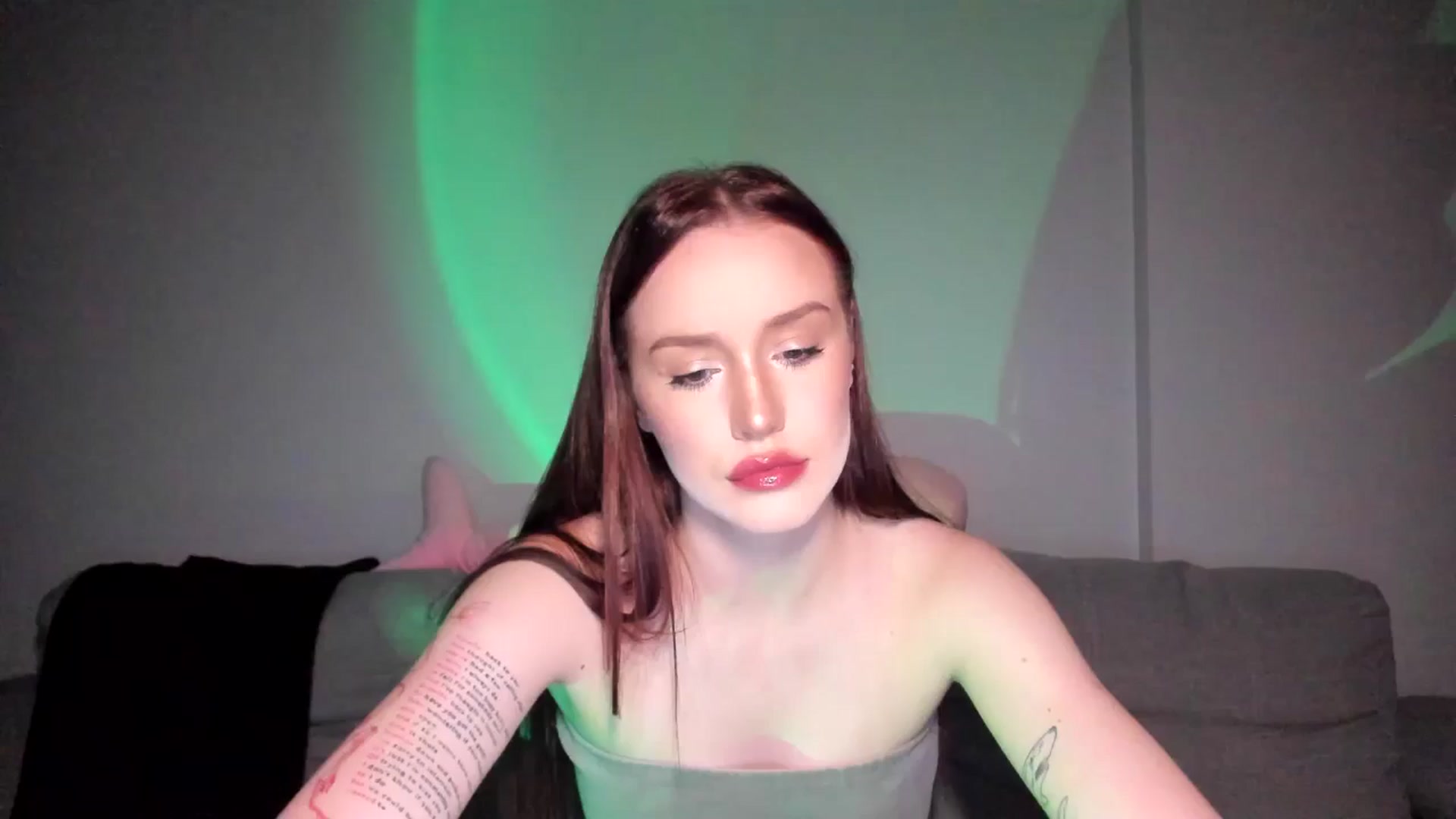 Gallery image thumbnail from IsabellRrose's myfreecams stream on, 06/15/2025, 15:48 image 6 of 20