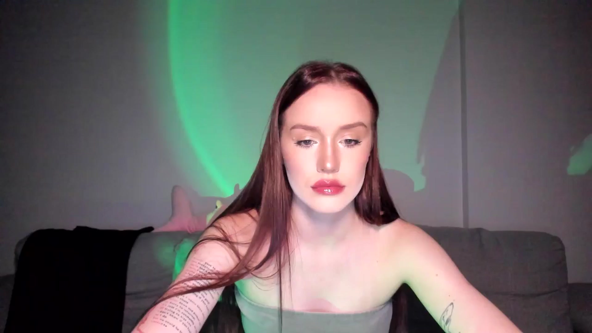 Gallery image thumbnail from IsabellRrose's myfreecams stream on, 06/15/2025, 15:48 image 19 of 20