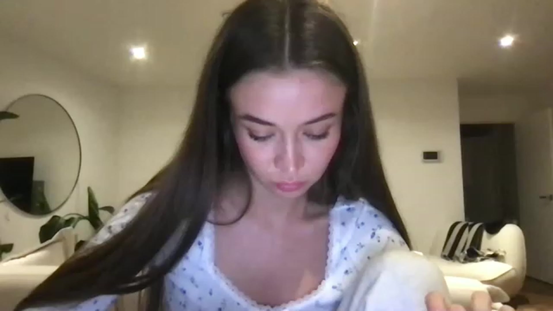 Gallery image thumbnail from Isabella0's myfreecams stream on, 02/25/2023, 21:59 image 16 of 20