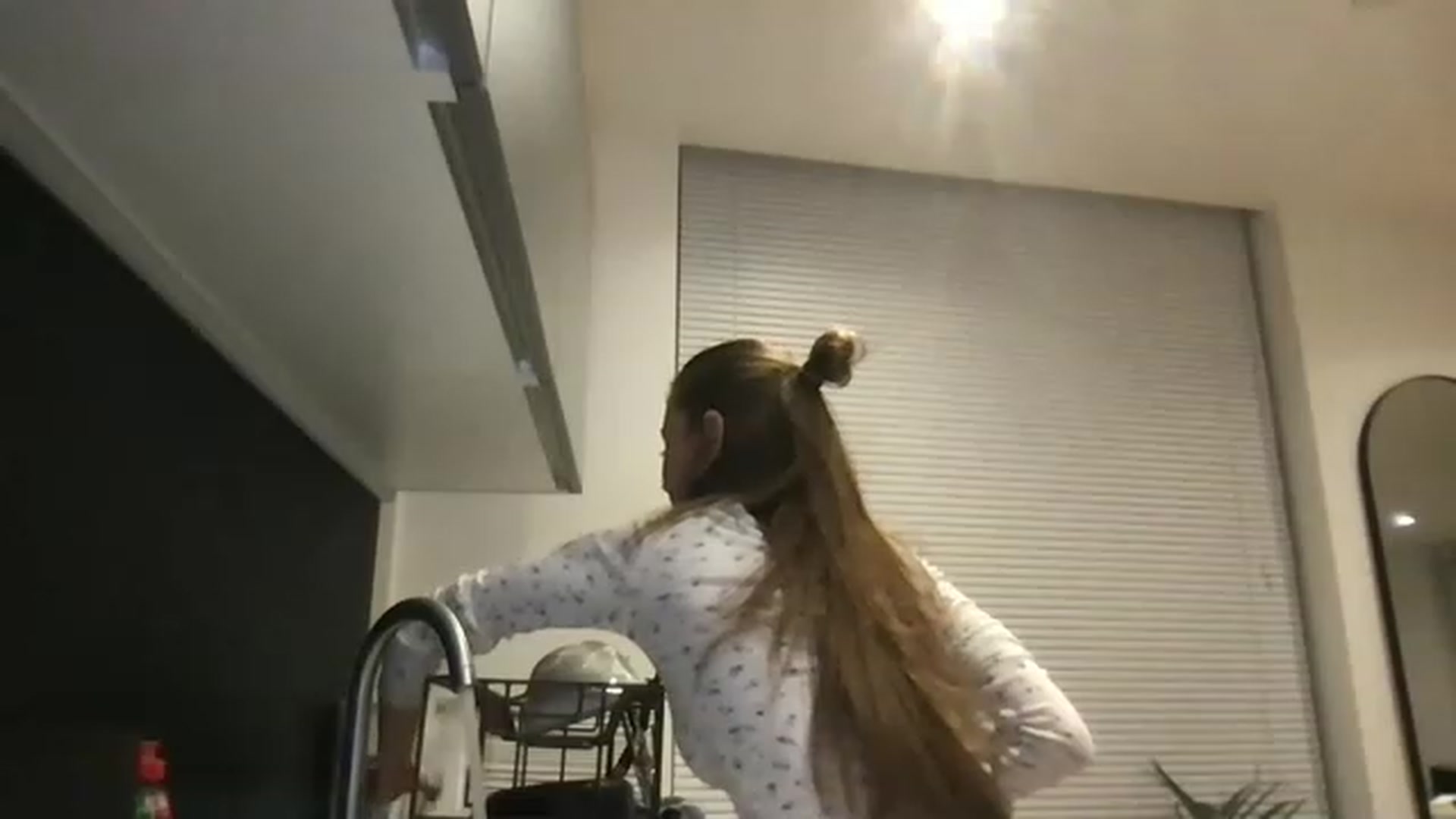 Gallery image thumbnail from Isabella0's myfreecams stream on, 03/01/2023, 19:28 image 11 of 20