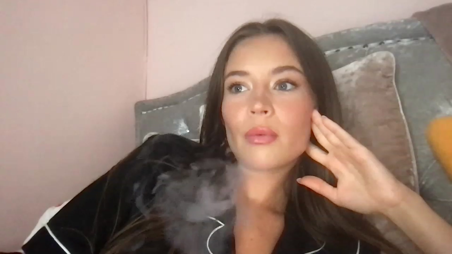 Gallery image thumbnail from Isabella0's myfreecams stream on, 08/13/2023, 20:32 image 4 of 20