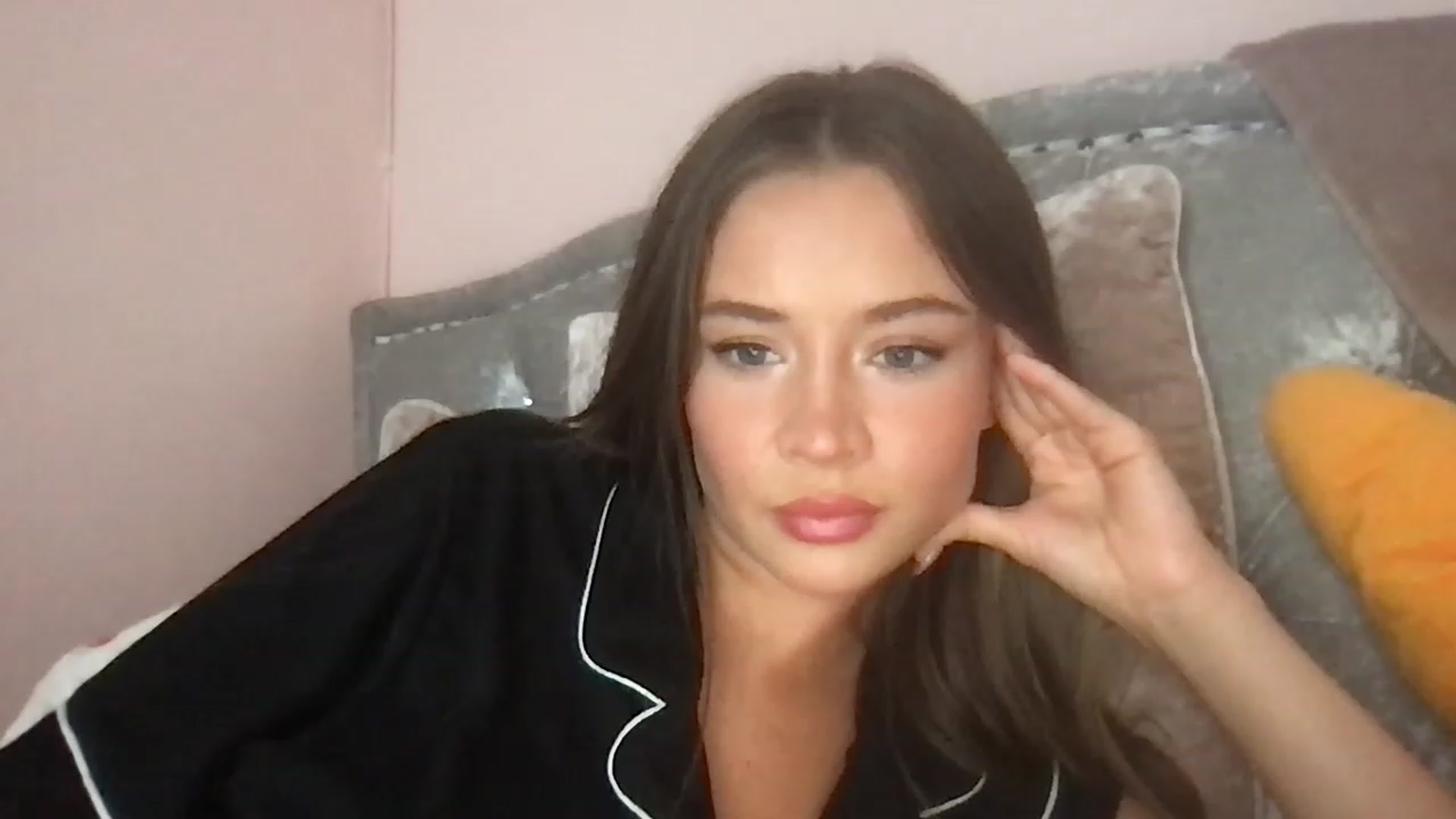 Gallery image thumbnail from Isabella0's myfreecams stream on, 08/13/2023, 20:32 image 9 of 20
