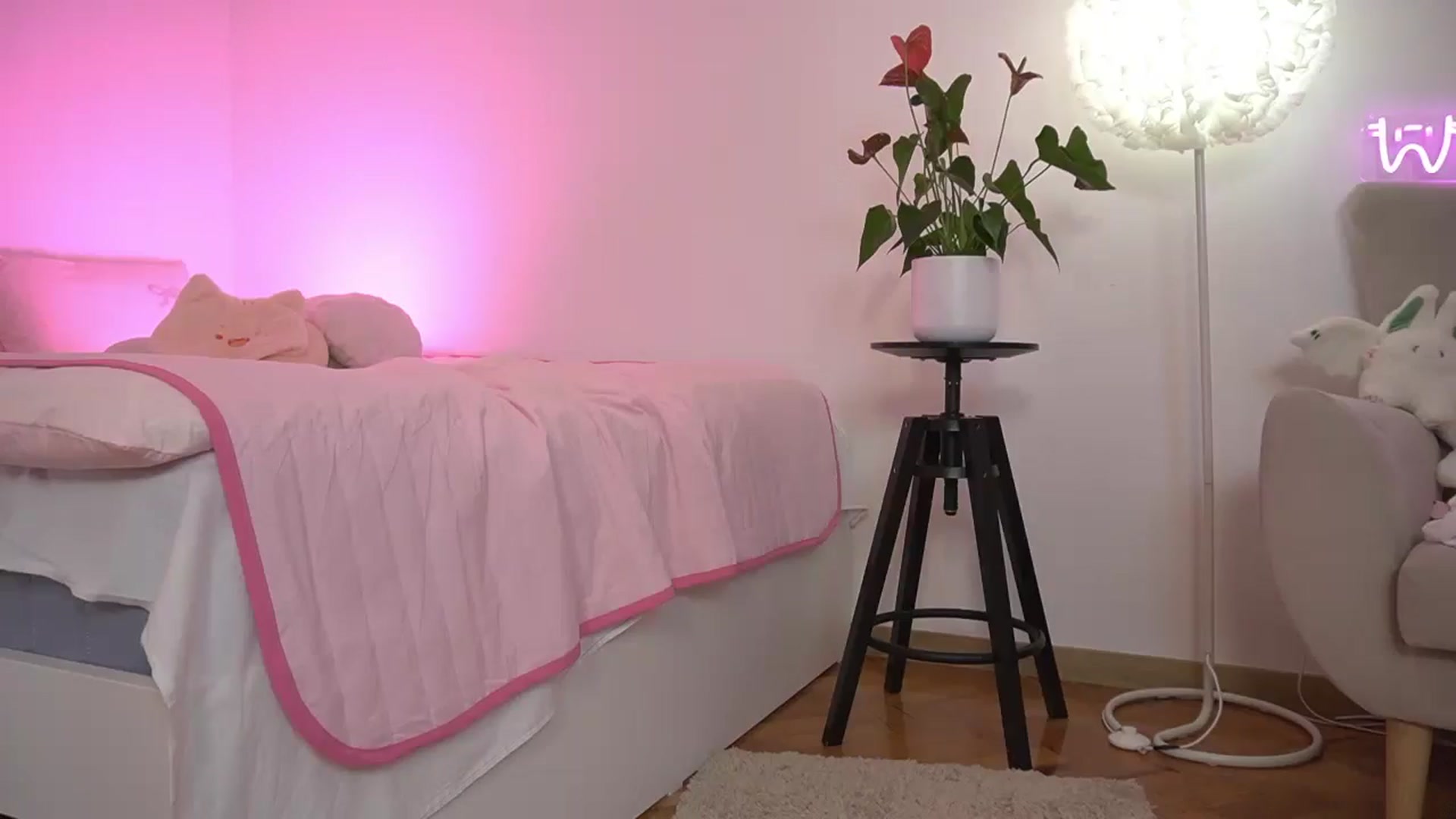 Gallery image thumbnail from IsabellaBliss's myfreecams stream on, 12/20/2025, 17:04 image 17 of 20