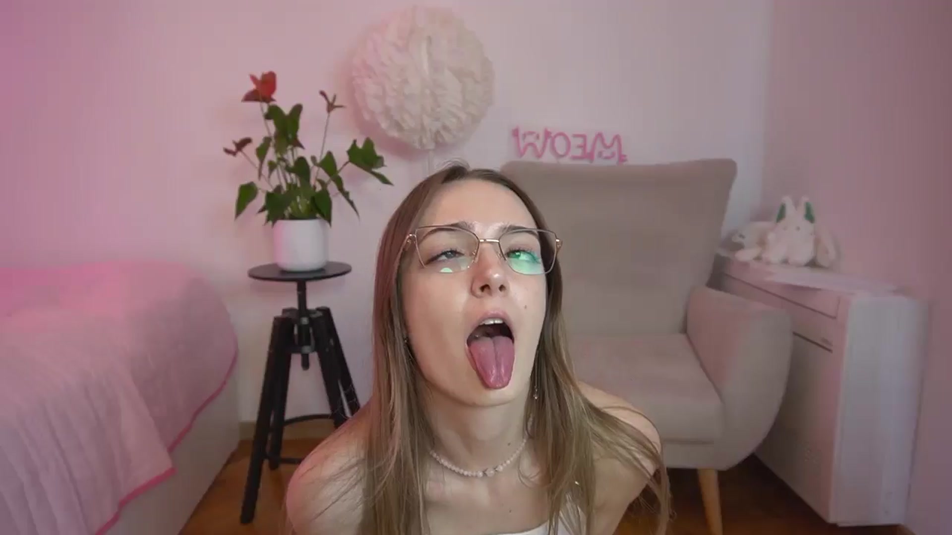 Gallery image thumbnail from IsabellaBliss's myfreecams stream on, 12/23/2025, 12:10 image 2 of 20