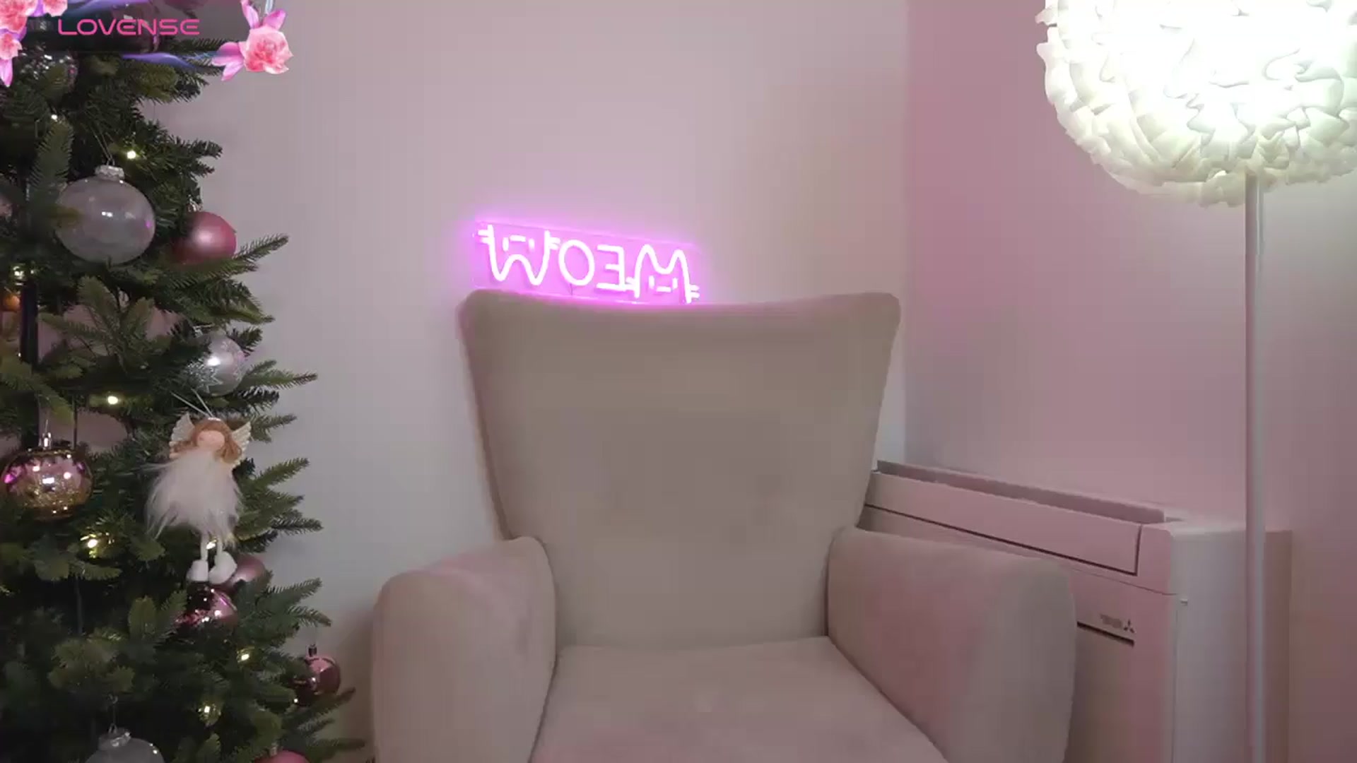 Gallery image thumbnail from IsabellaBliss's myfreecams stream on, 12/27/2025, 17:04 image 18 of 20