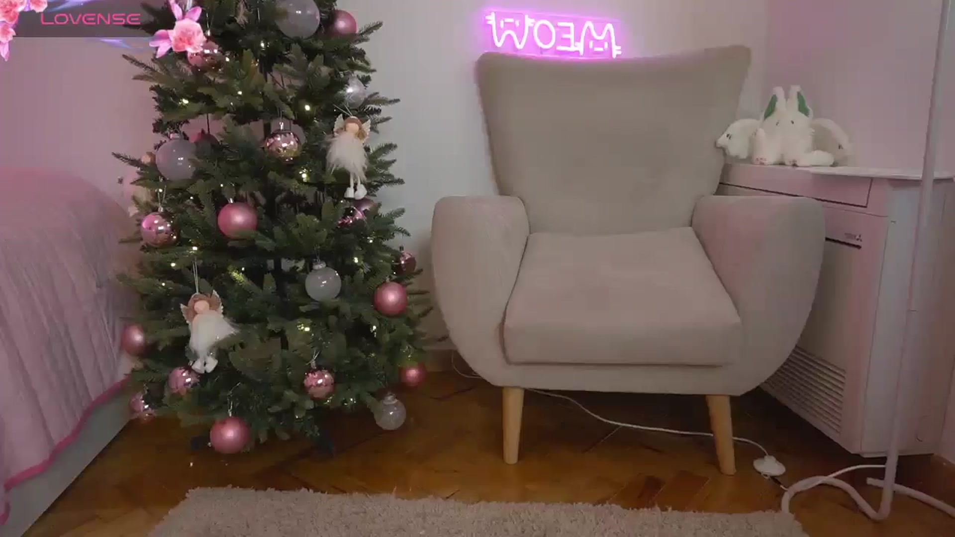 Gallery image thumbnail from IsabellaBliss's myfreecams stream on, 12/27/2025, 17:28 image 10 of 20