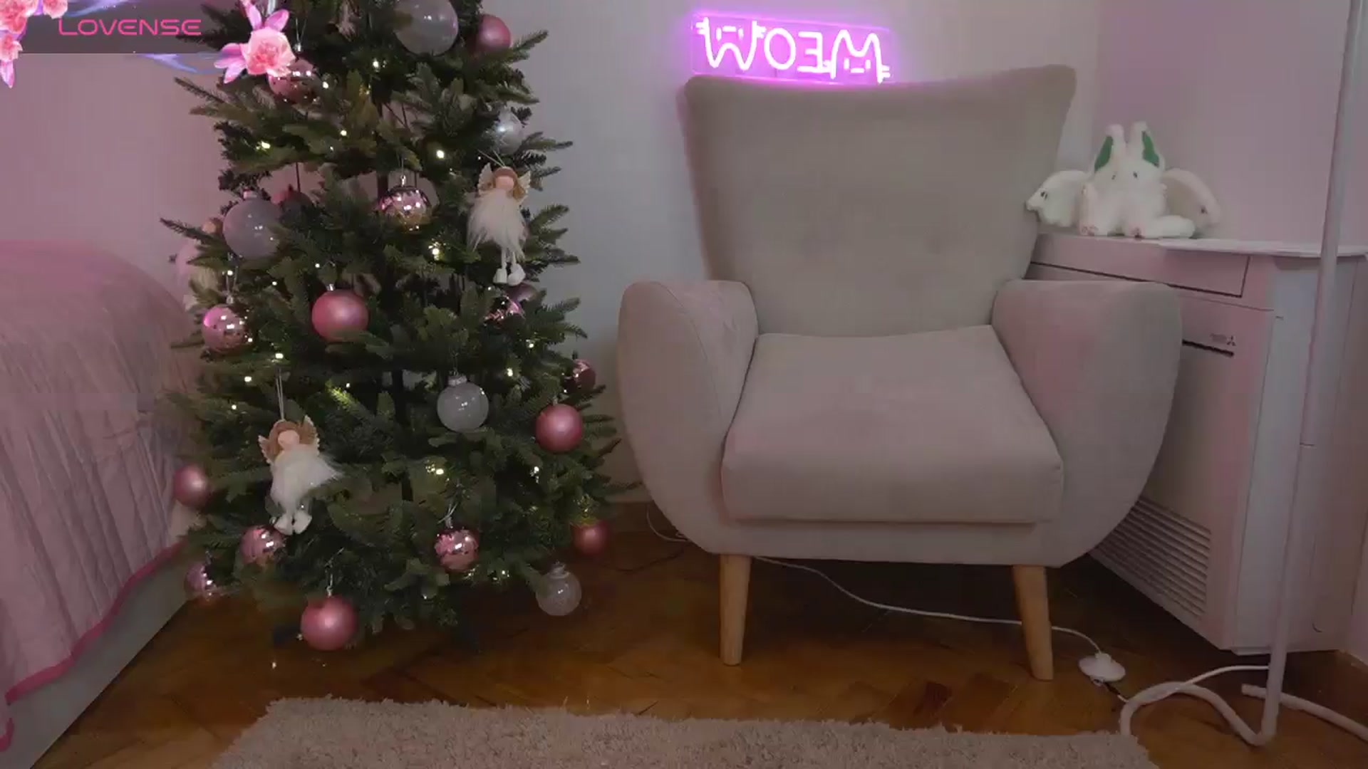 Gallery image thumbnail from IsabellaBliss's myfreecams stream on, 12/27/2025, 17:28 image 6 of 20