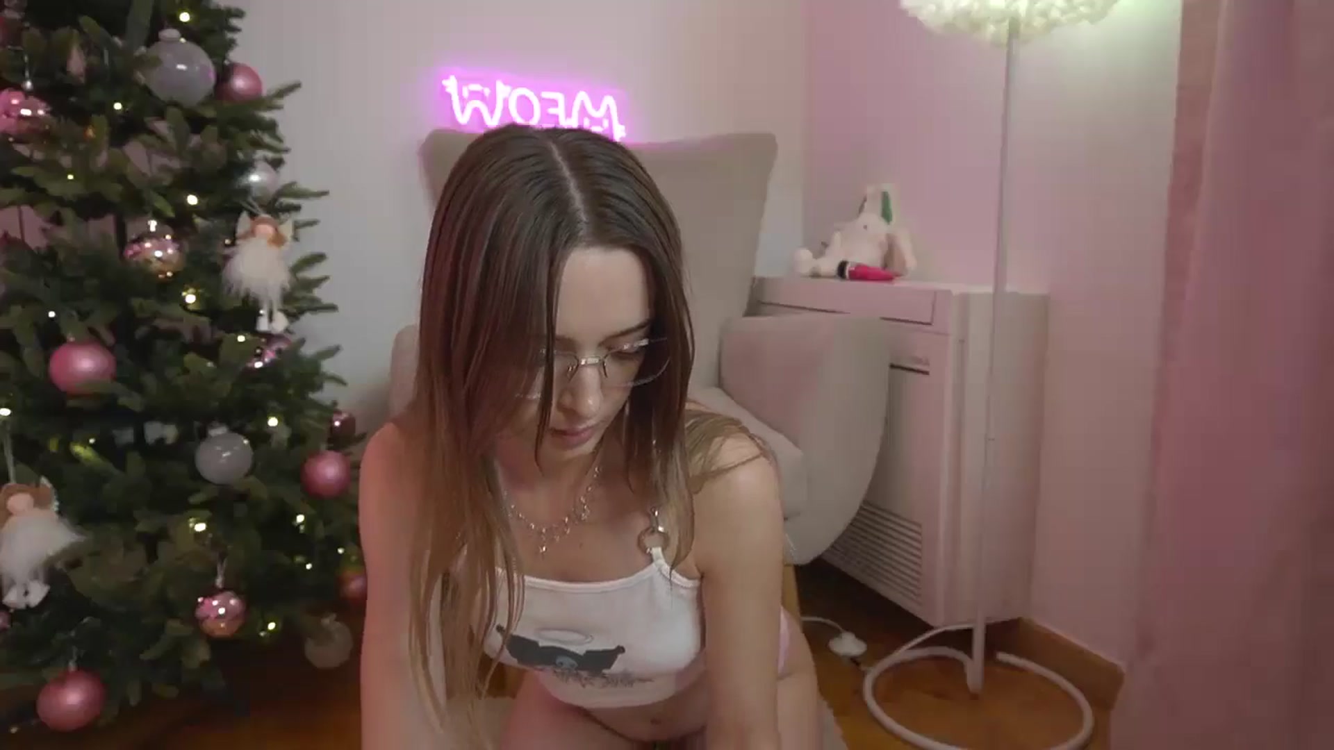 Gallery image thumbnail from IsabellaBliss's myfreecams stream on, 12/30/2025, 16:05 image 9 of 20
