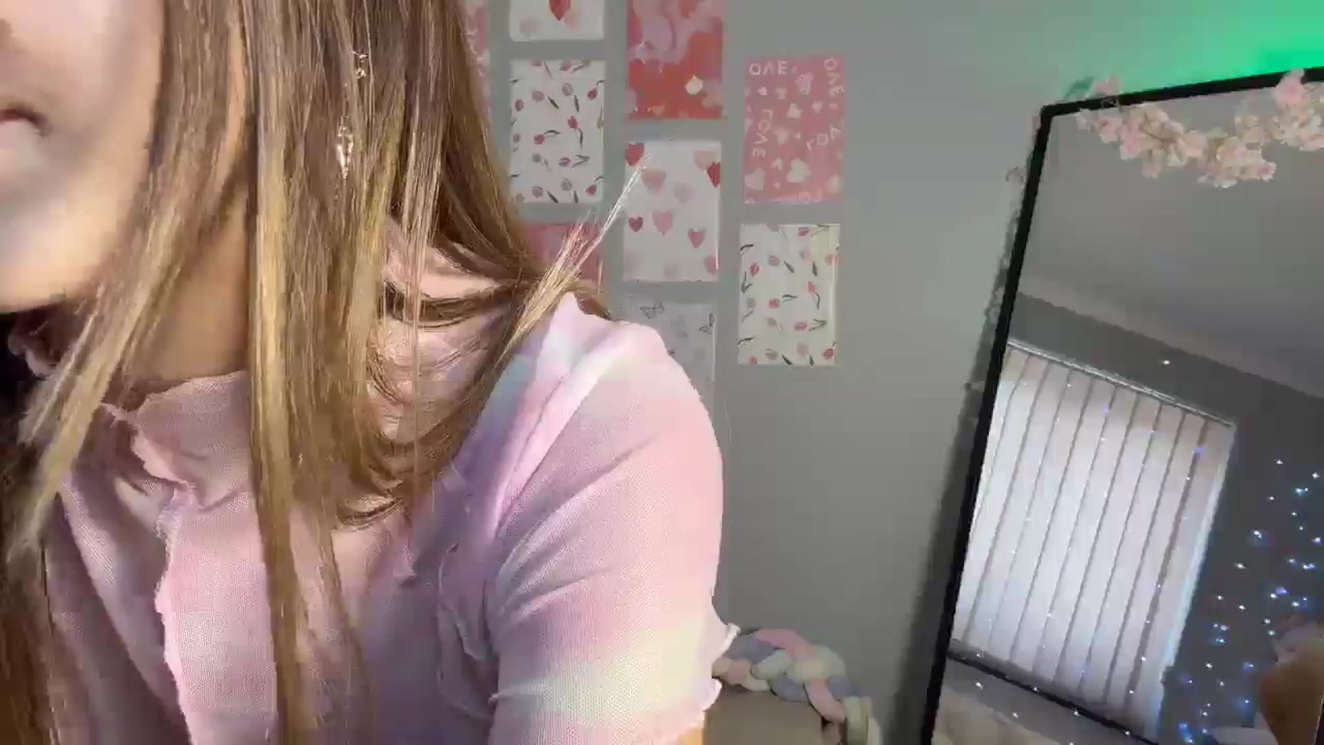 Gallery image thumbnail from IsabellaBliss's myfreecams stream on, 01/17/2026, 10:24 image 16 of 20