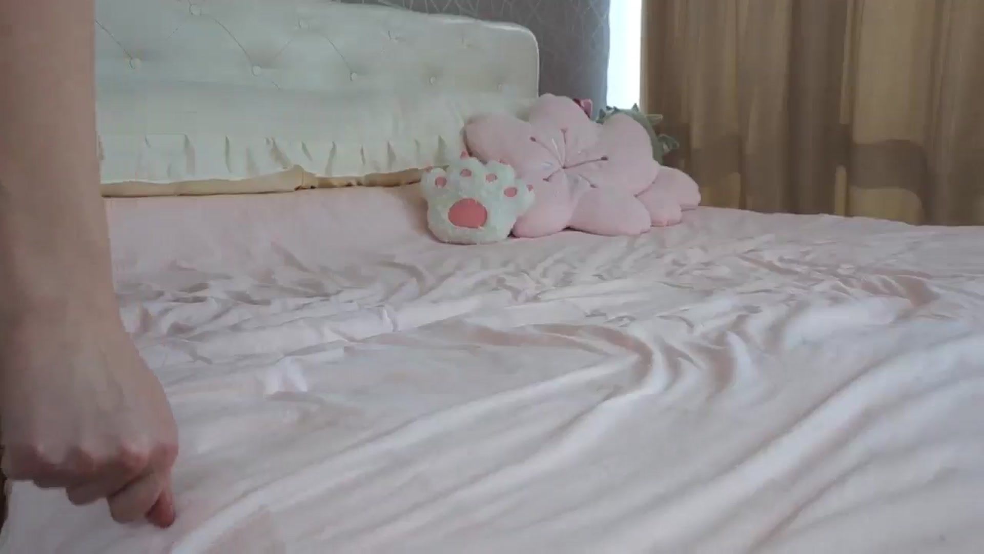 Gallery image thumbnail from IsabellaBliss's myfreecams stream on, 04/17/2026, 12:54 image 3 of 20