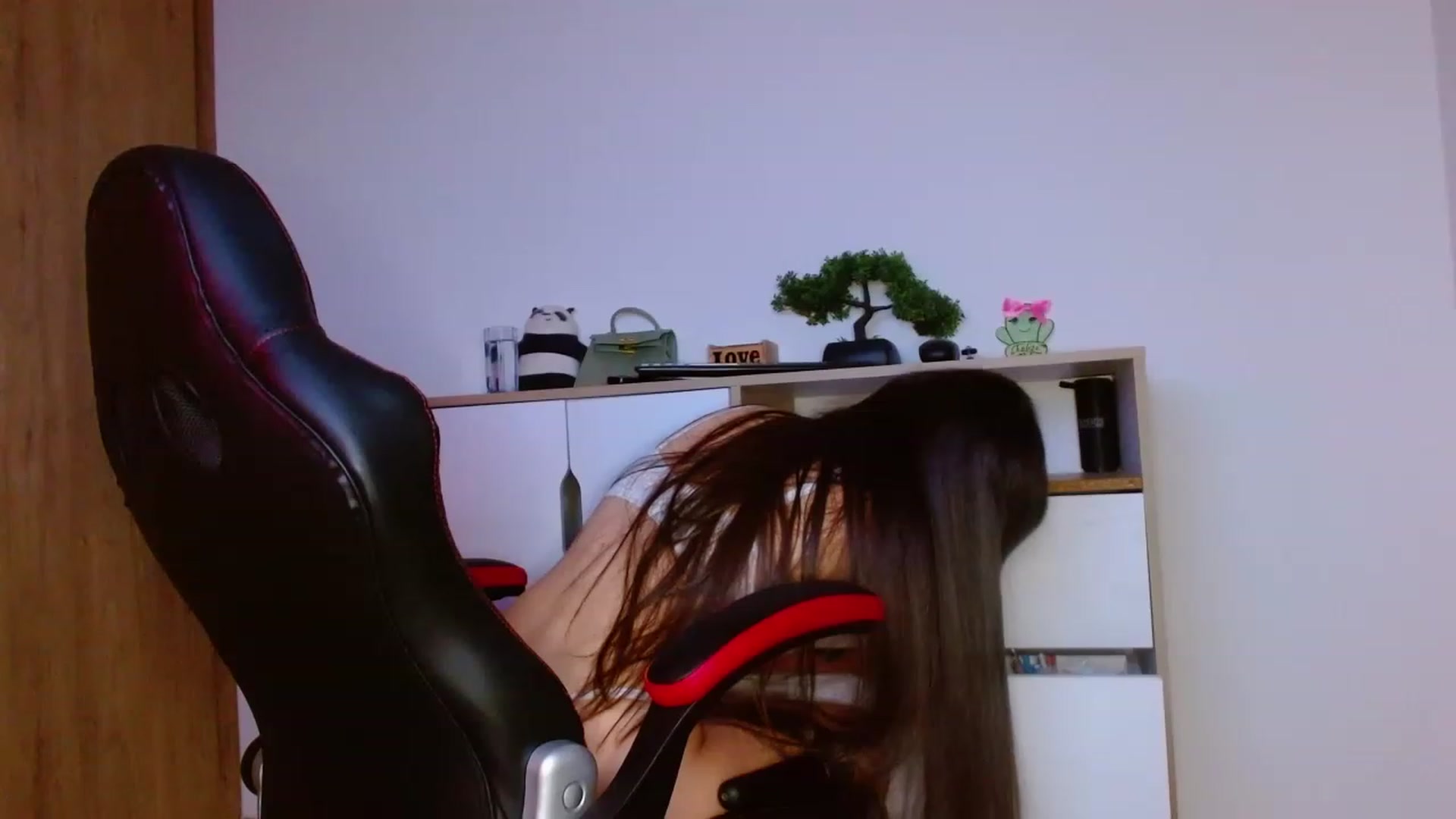 Gallery image thumbnail from IsabellaLobos's myfreecams stream on, 11/17/2022, 04:54 image 11 of 20