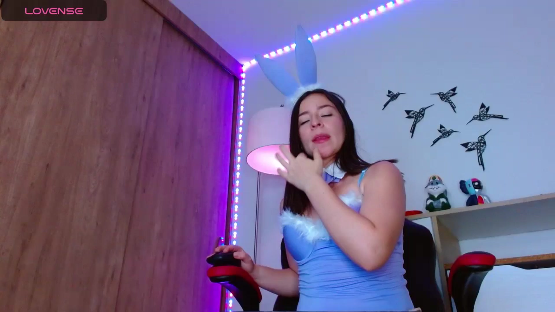 Gallery image thumbnail from IsabellaLobos's myfreecams stream on, 05/16/2024, 06:19 image 1 of 20