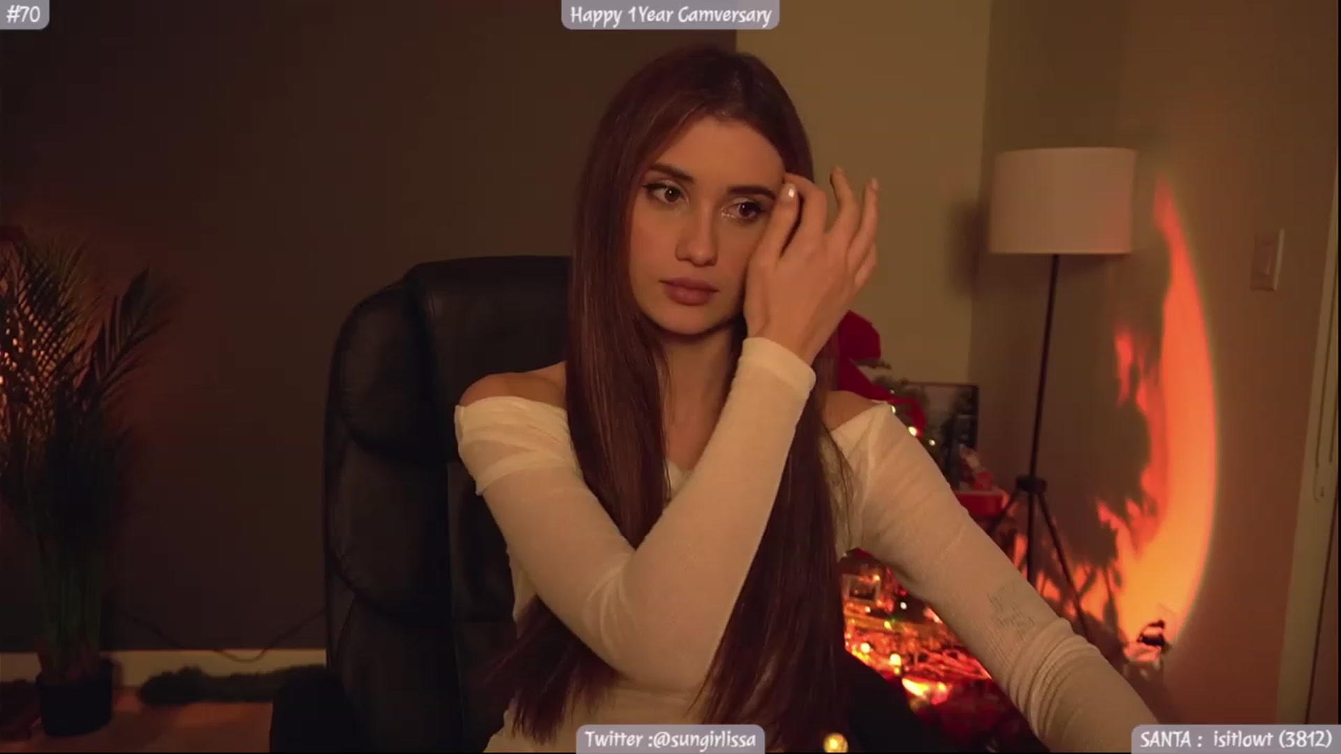 Gallery image thumbnail from Isabella_7's myfreecams stream on, 12/16/2023, 04:08 image 17 of 20