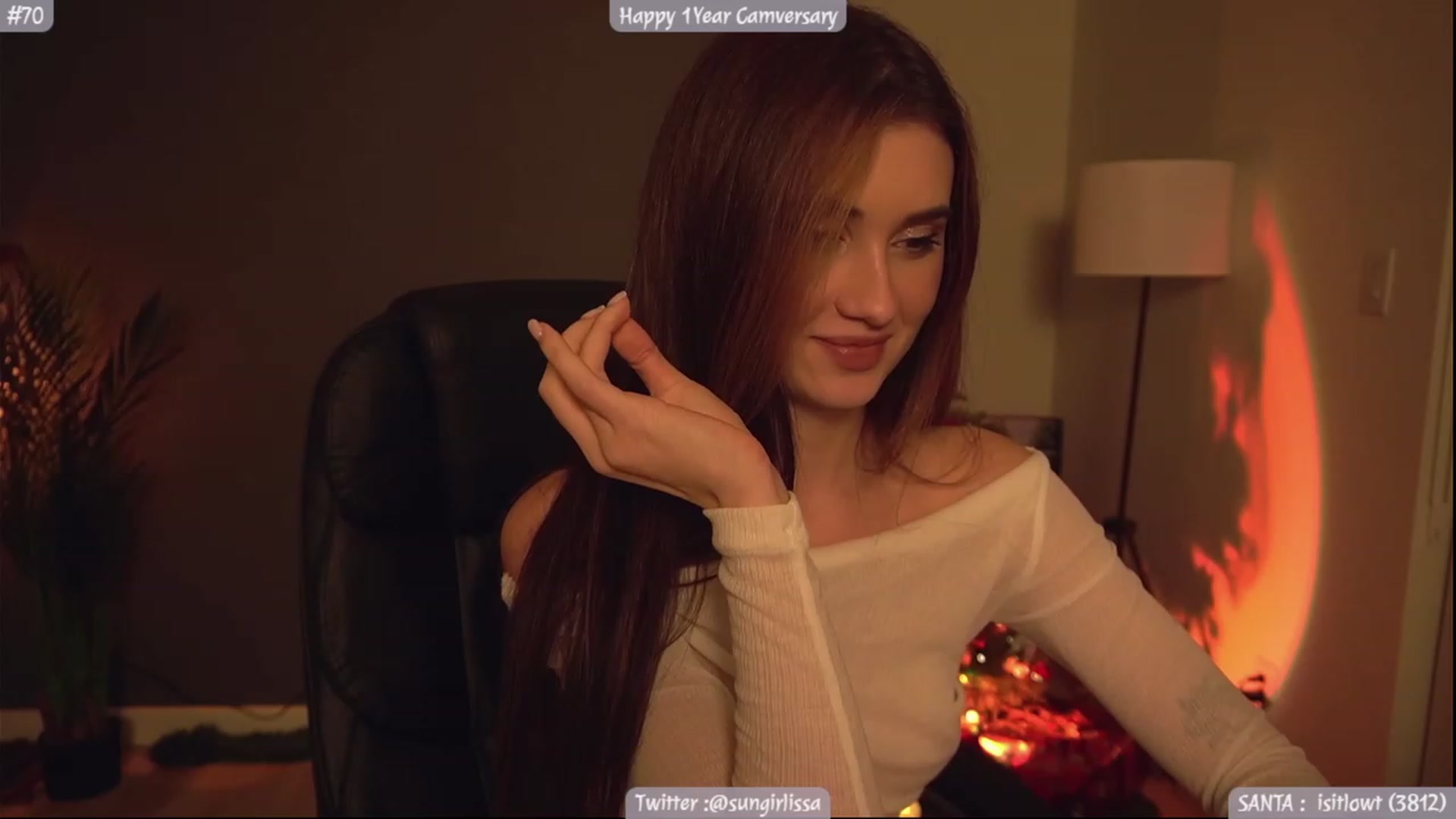 Gallery image thumbnail from Isabella_7's myfreecams stream on, 12/16/2023, 04:08 image 14 of 20
