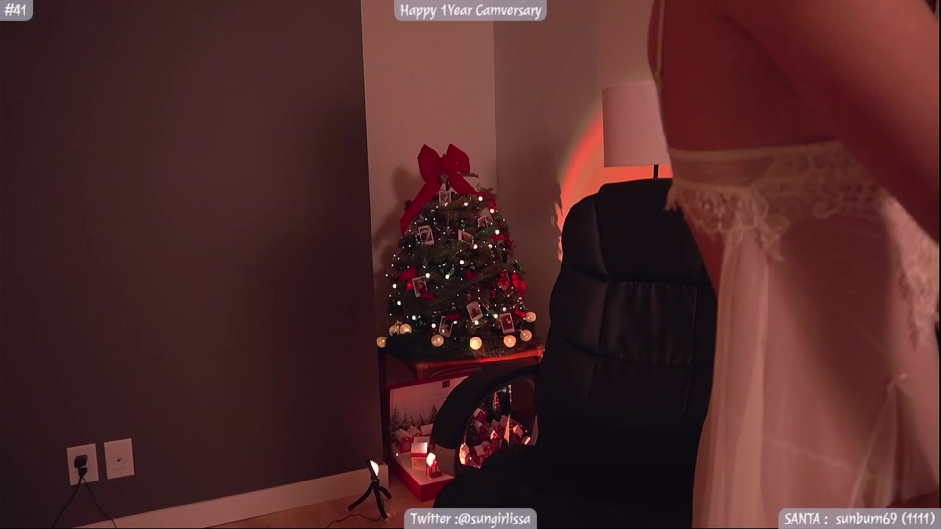 Gallery image thumbnail from Isabella_7's myfreecams stream on, 12/22/2023, 24:28 image 19 of 20