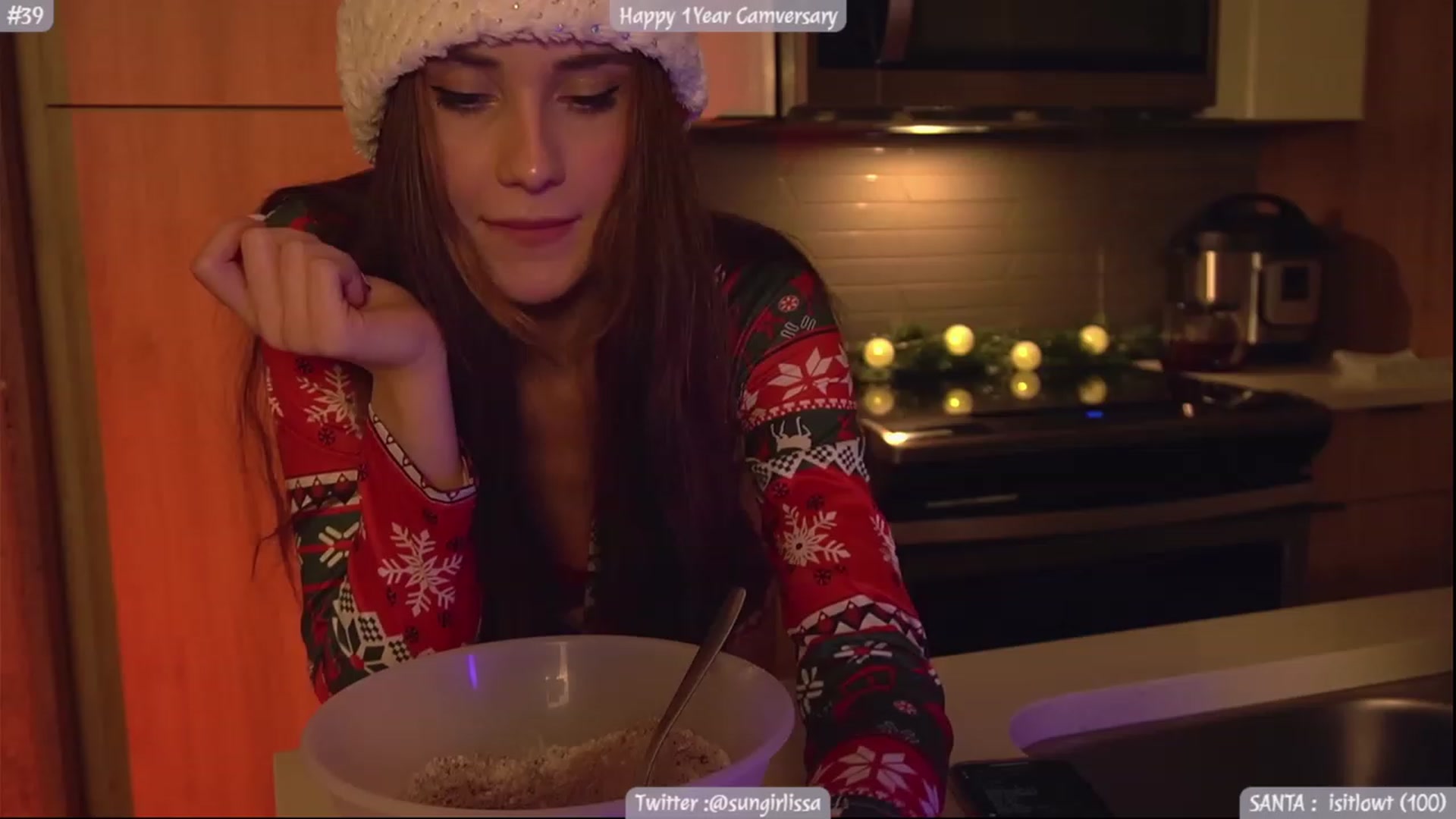 Gallery image thumbnail from Isabella_7's myfreecams stream on, 12/25/2023, 02:04 image 10 of 20