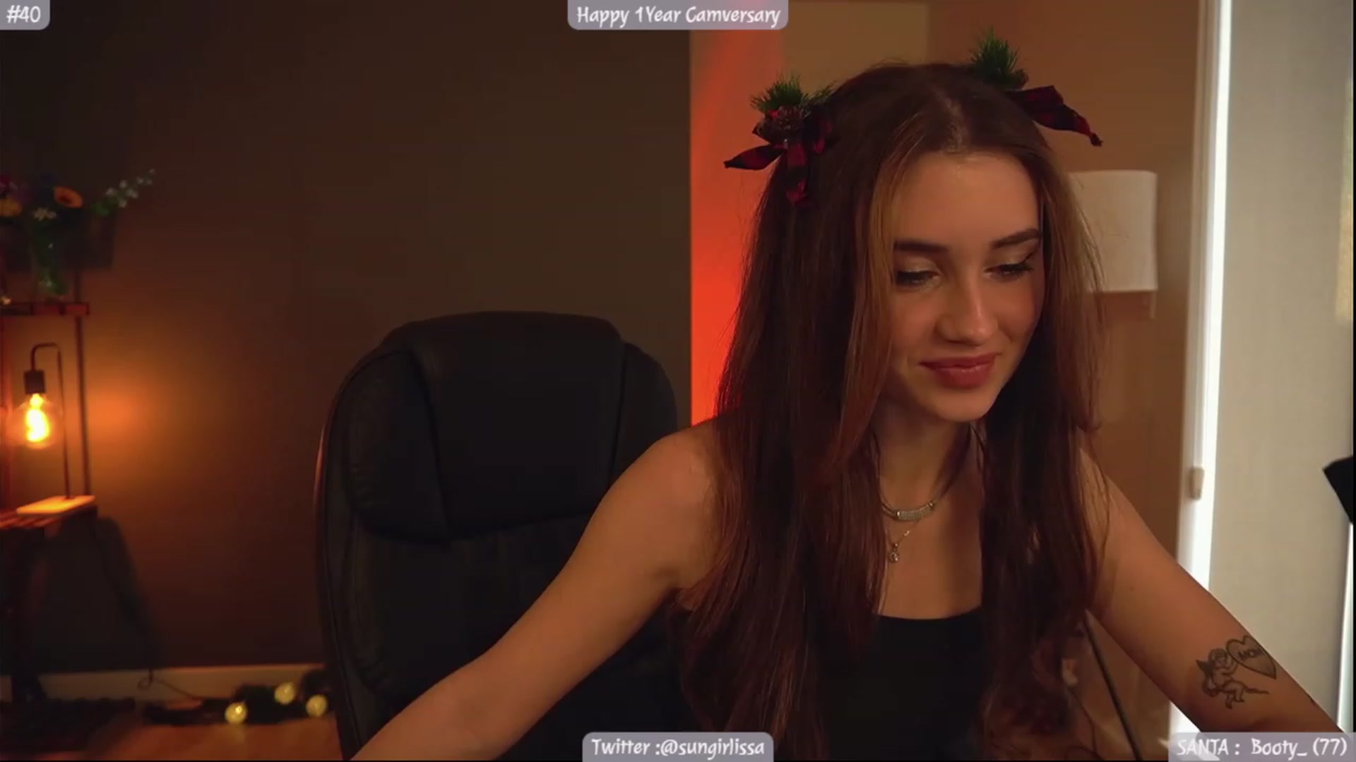 Gallery image thumbnail from Isabella_7's myfreecams stream on, 12/25/2023, 23:28 image 4 of 20
