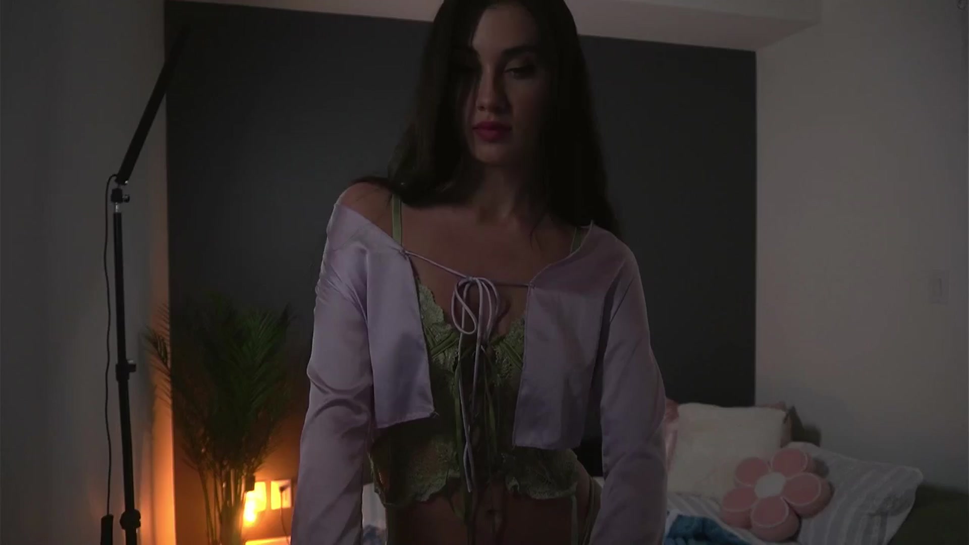 Gallery image thumbnail from Isabella_7's myfreecams stream on, 05/05/2024, 04:46 image 1 of 20