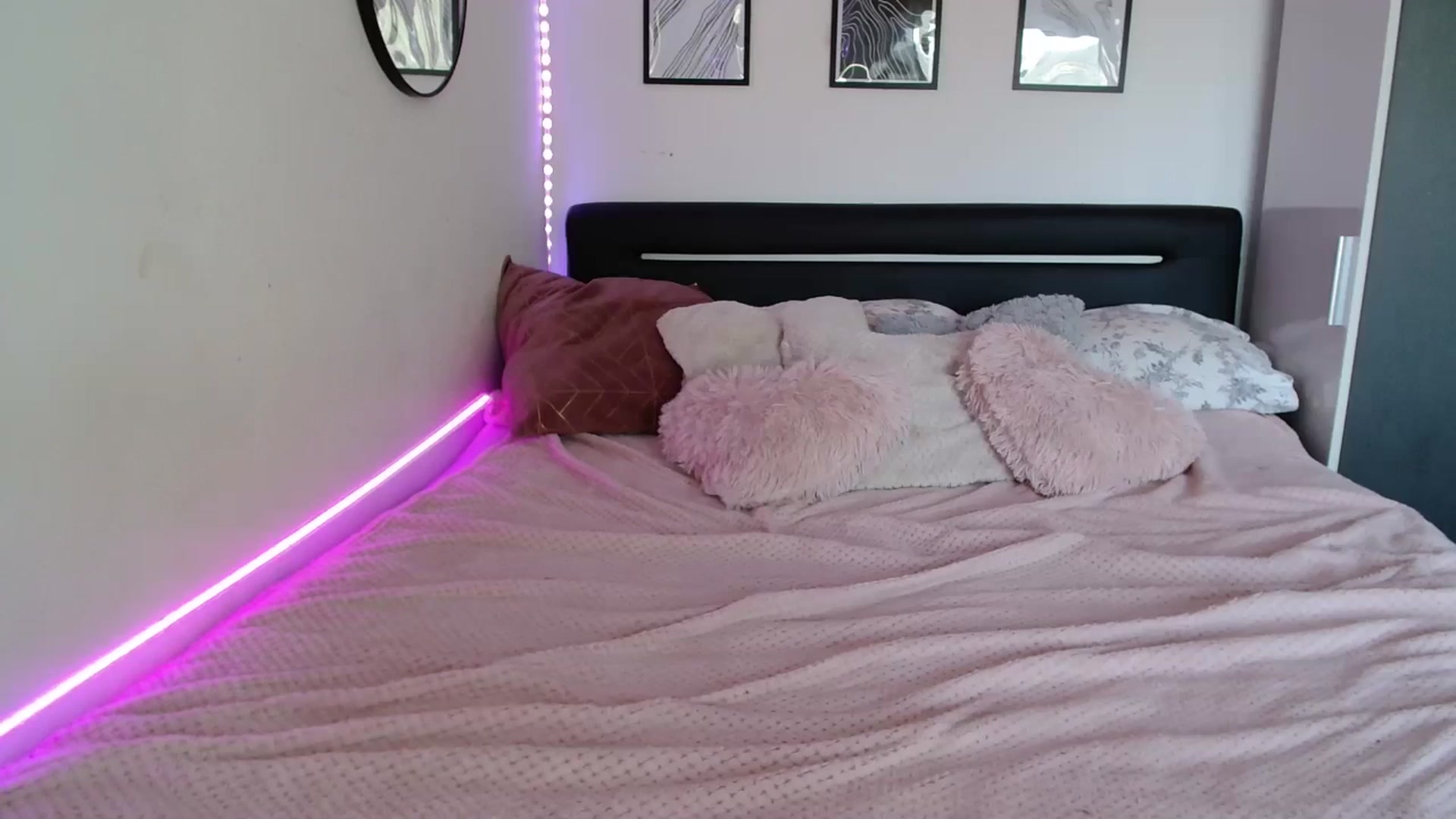Gallery image thumbnail from Isabella_baby's myfreecams stream on, 07/01/2025, 14:11 image 20 of 20