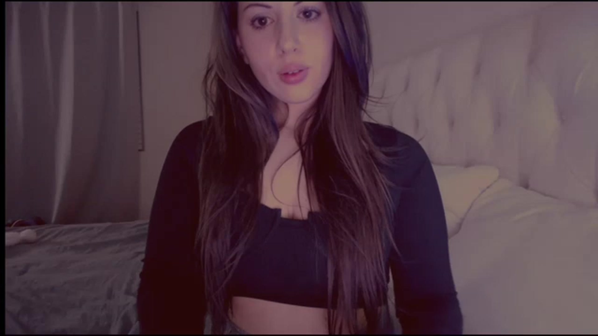 Gallery image thumbnail from Isabelle's myfreecams stream on, 11/23/2022, 01:58 image 20 of 20