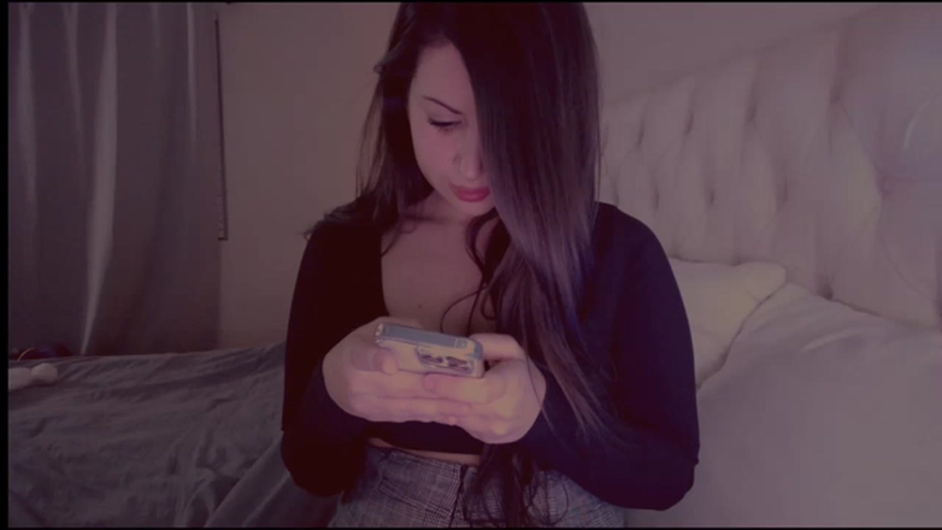 Gallery image thumbnail from Isabelle's myfreecams stream on, 11/23/2022, 01:58 image 18 of 20