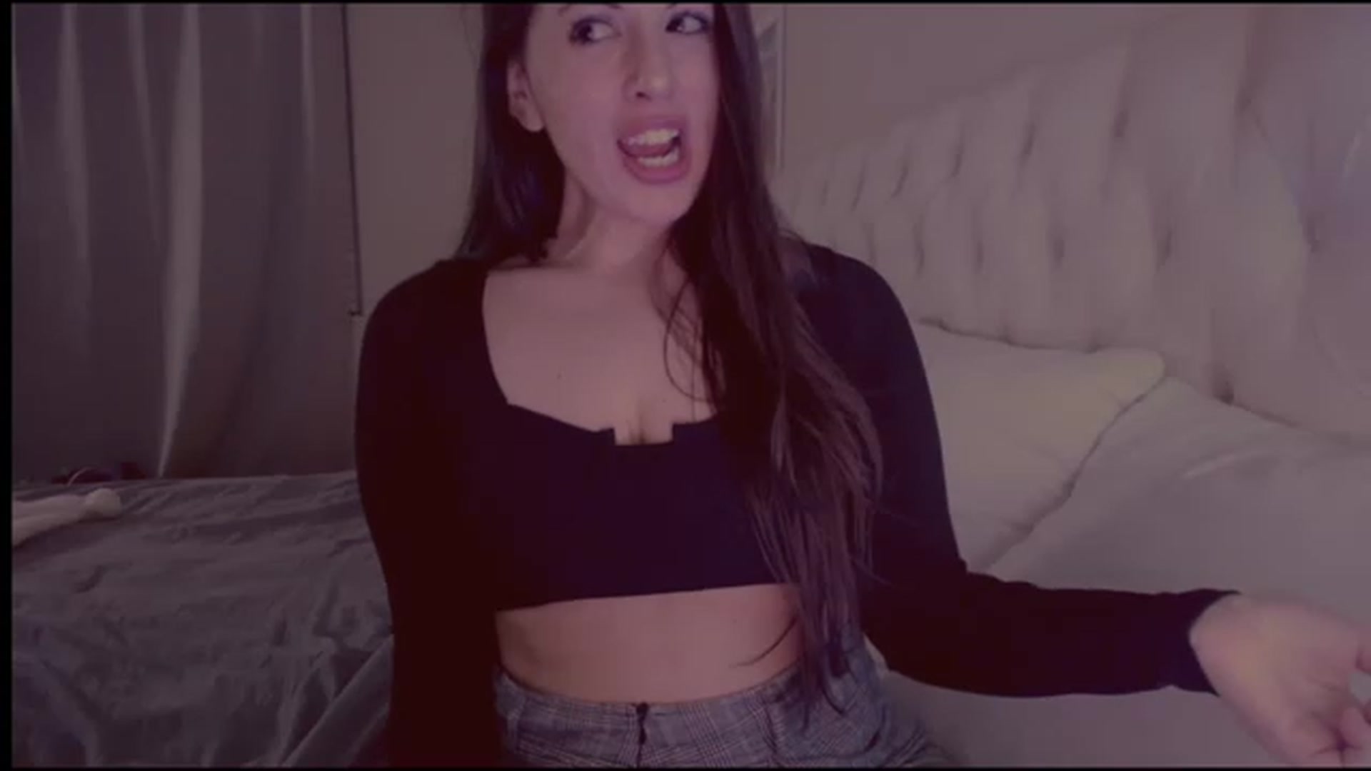 Gallery image thumbnail from Isabelle's myfreecams stream on, 11/23/2022, 01:58 image 12 of 20