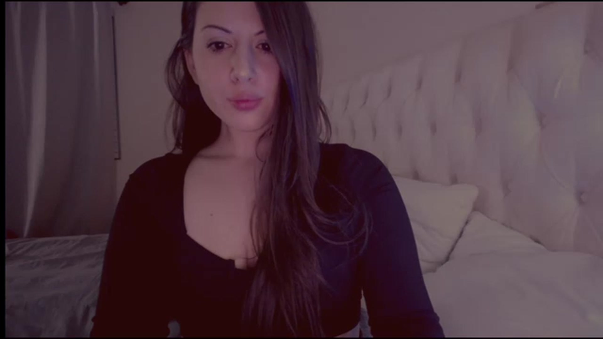 Gallery image thumbnail from Isabelle's myfreecams stream on, 11/23/2022, 04:04 image 16 of 20