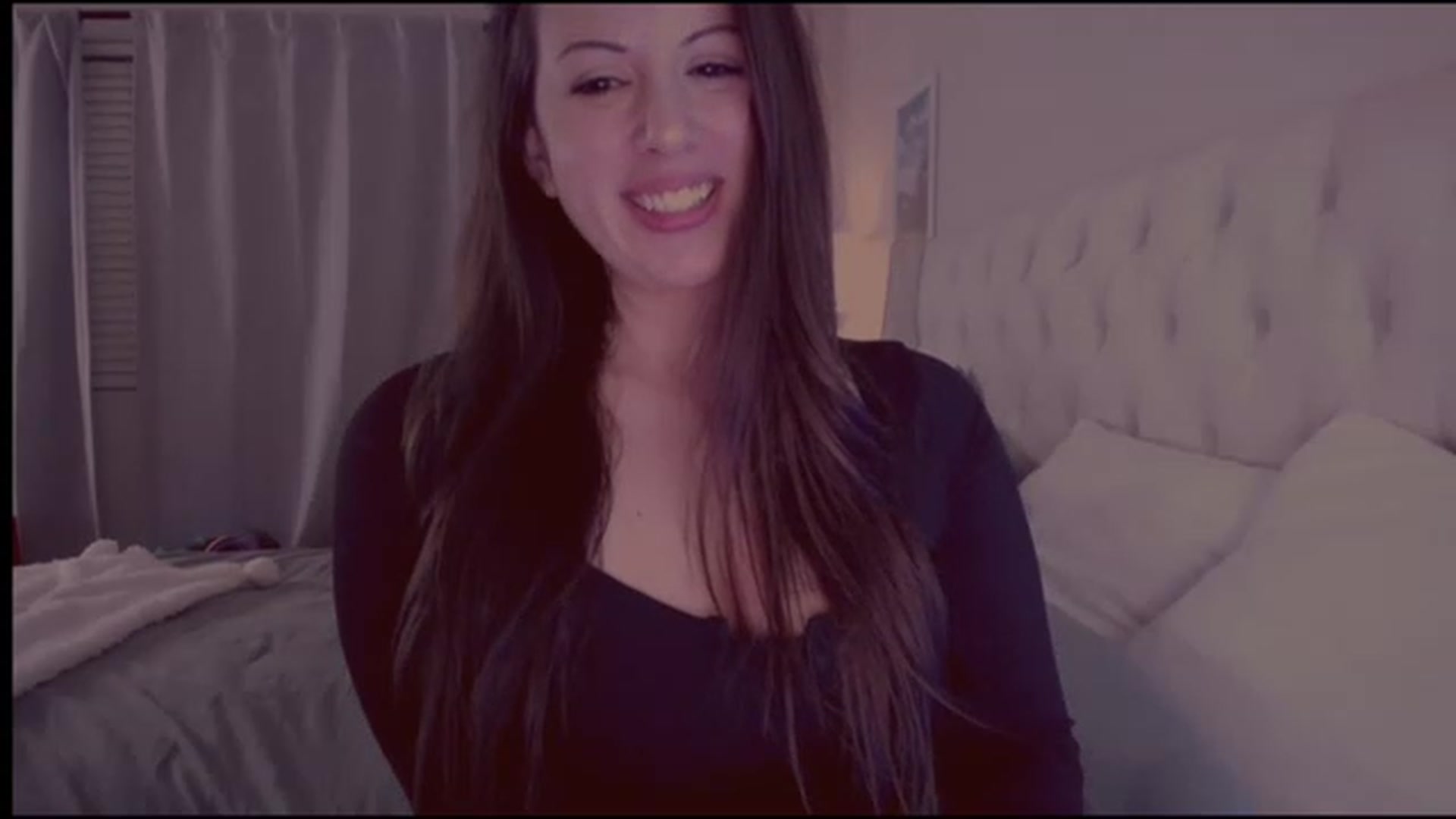 Gallery image thumbnail from Isabelle's myfreecams stream on, 11/23/2022, 05:28 image 8 of 20