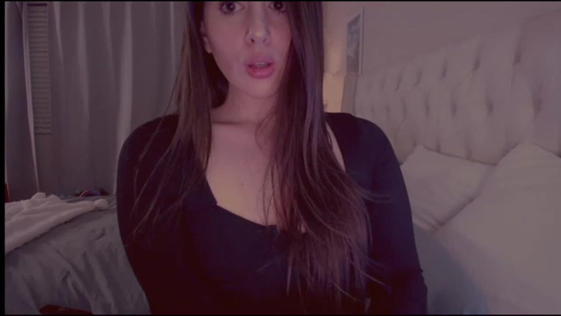 Gallery image thumbnail from Isabelle's myfreecams stream on, 11/23/2022, 05:28 image 11 of 20