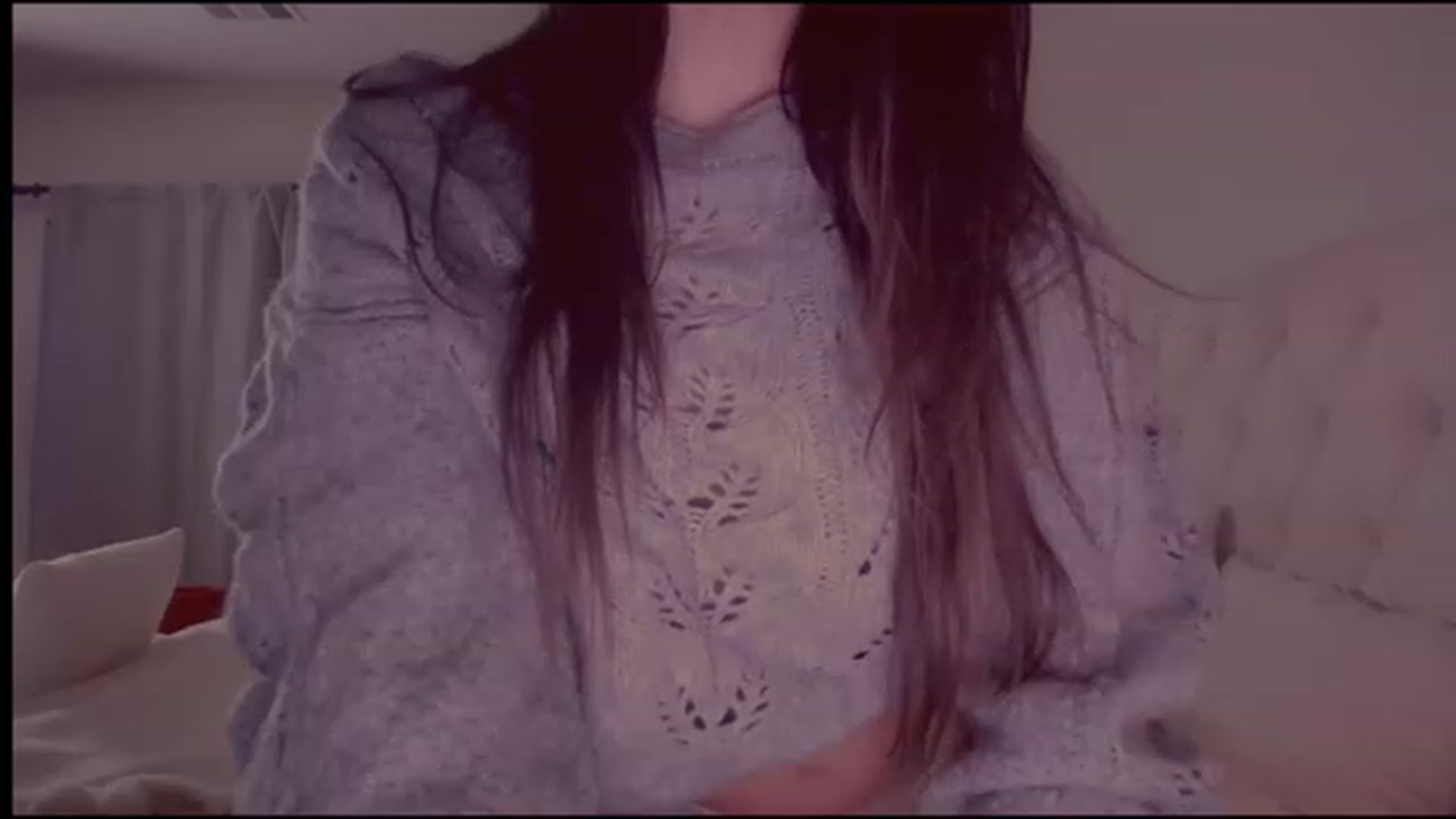 Gallery image thumbnail from Isabelle's myfreecams stream on, 11/28/2022, 09:39 image 8 of 20