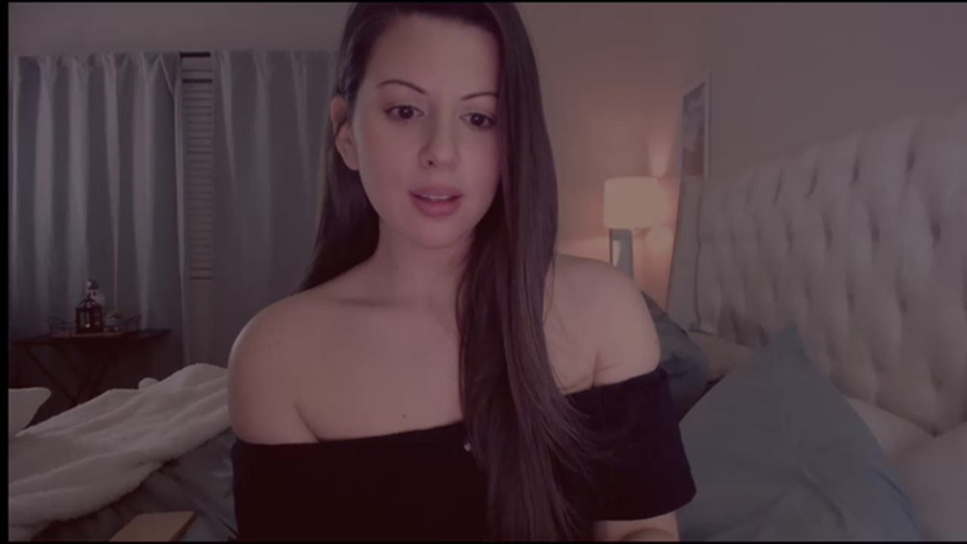 Gallery image thumbnail from Isabelle's myfreecams stream on, 12/06/2022, 07:47 image 11 of 20