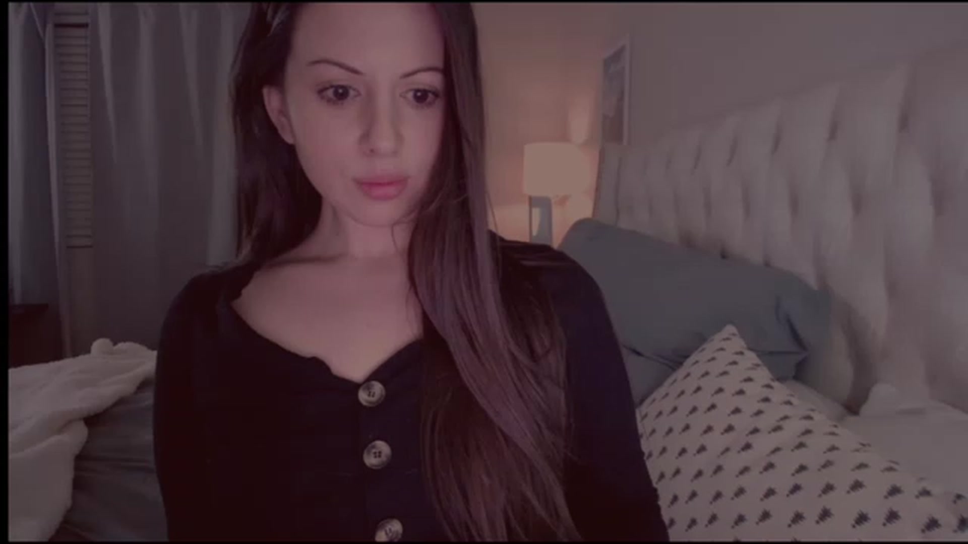 Gallery image thumbnail from Isabelle's myfreecams stream on, 12/07/2022, 08:41 image 9 of 20
