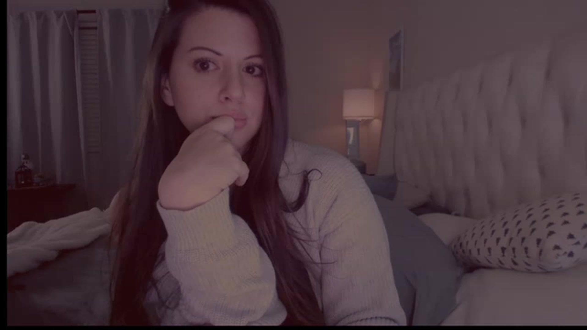 Gallery image thumbnail from Isabelle's myfreecams stream on, 12/08/2022, 02:13 image 4 of 20
