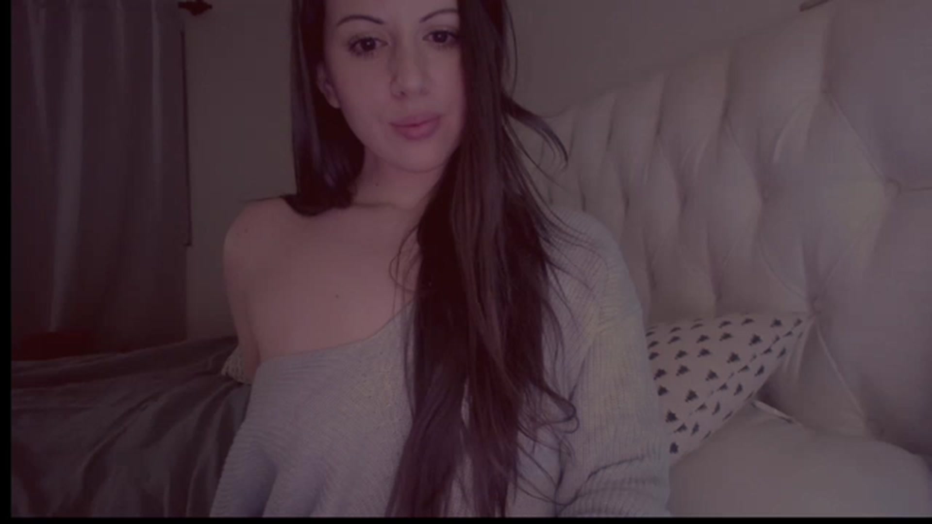 Gallery image thumbnail from Isabelle's myfreecams stream on, 12/08/2022, 02:13 image 13 of 20