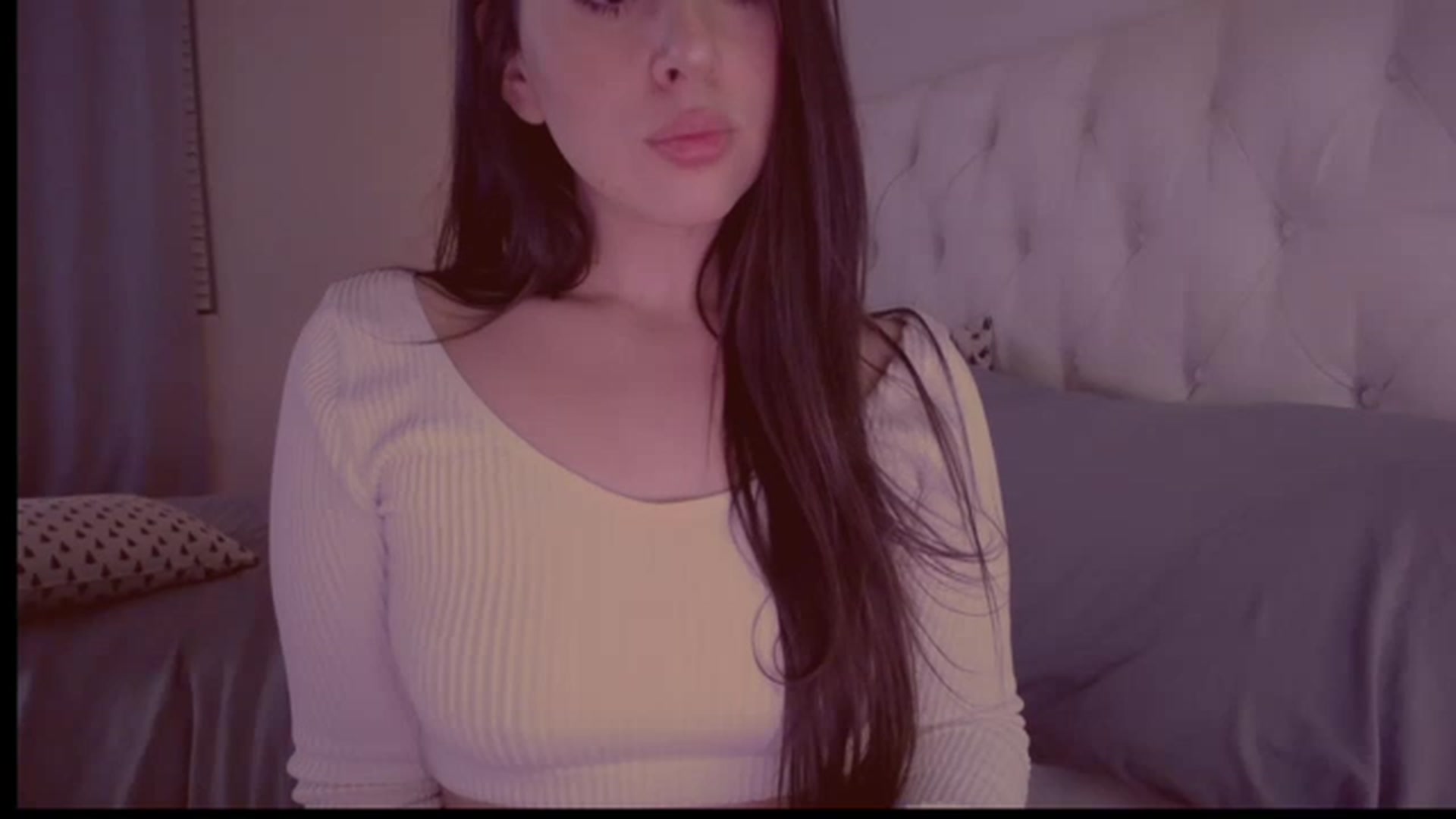 Gallery image thumbnail from Isabelle's myfreecams stream on, 12/16/2022, 03:14 image 11 of 20
