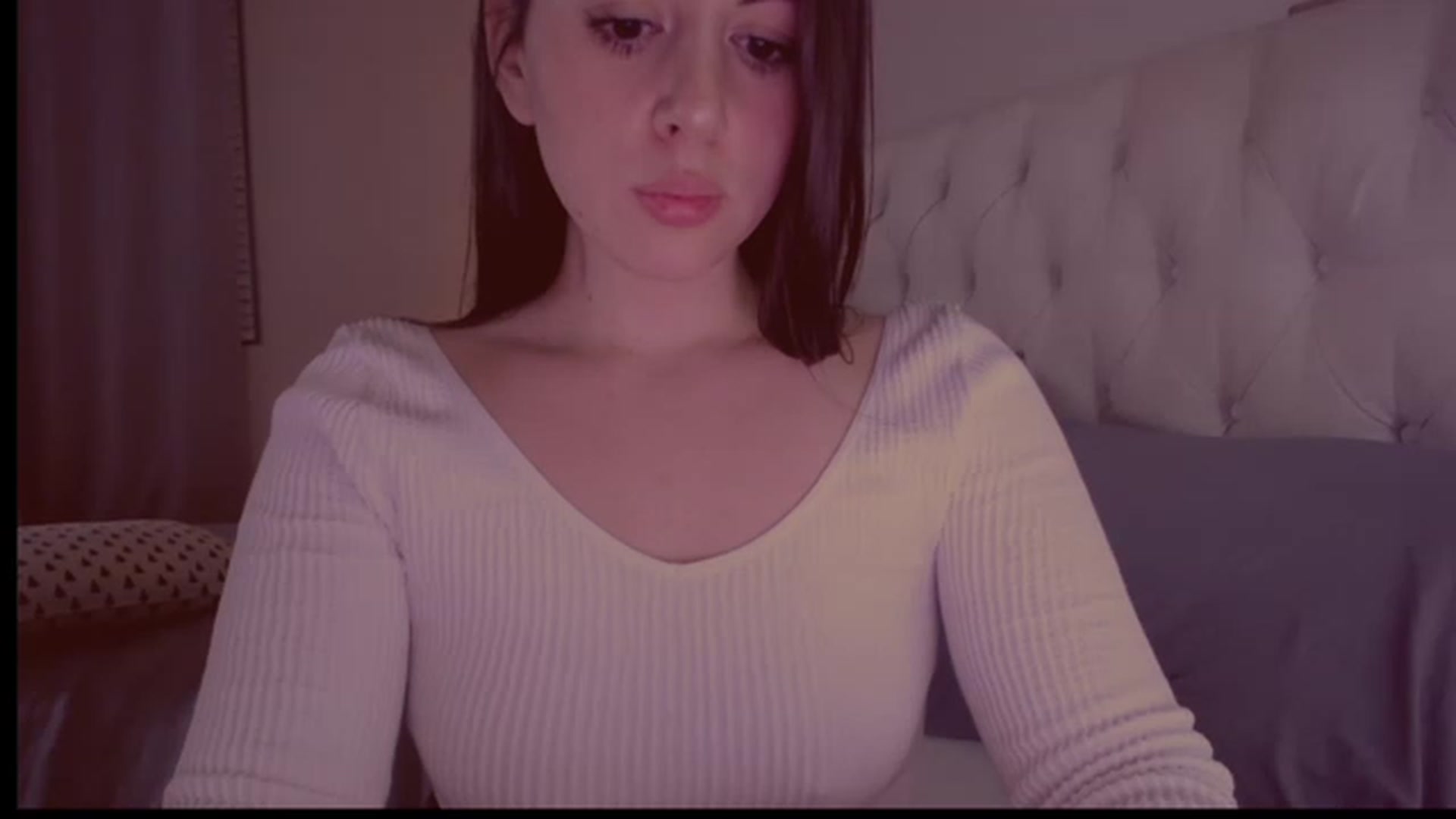 Gallery image thumbnail from Isabelle's myfreecams stream on, 12/16/2022, 03:14 image 16 of 20