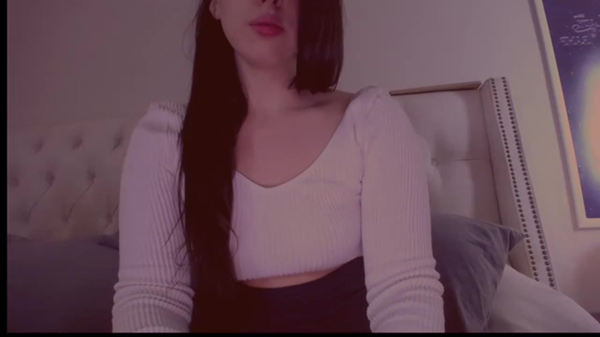 Gallery image thumbnail from Isabelle's myfreecams stream on, 12/16/2022, 04:39 image 12 of 20