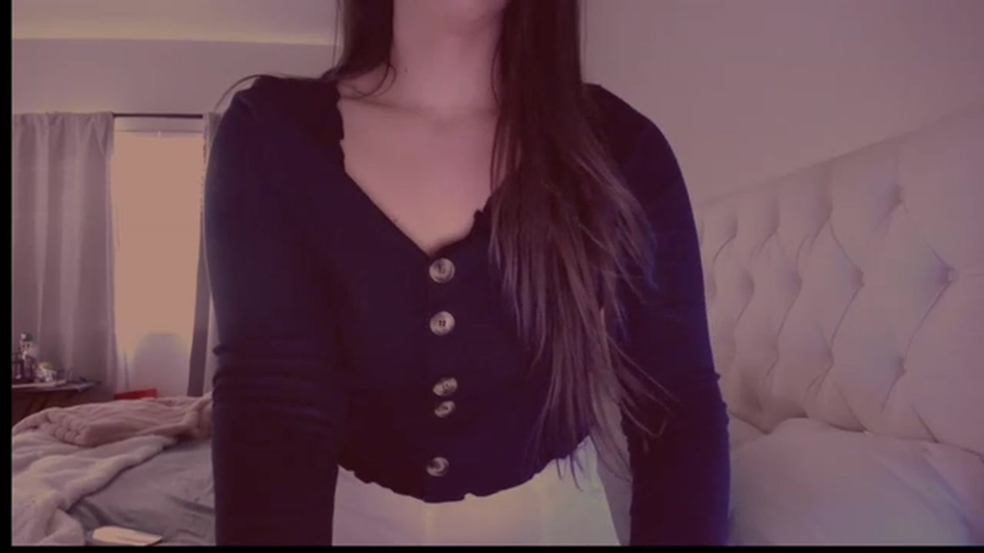 Gallery image thumbnail from Isabelle's myfreecams stream on, 12/16/2022, 23:25 image 14 of 20