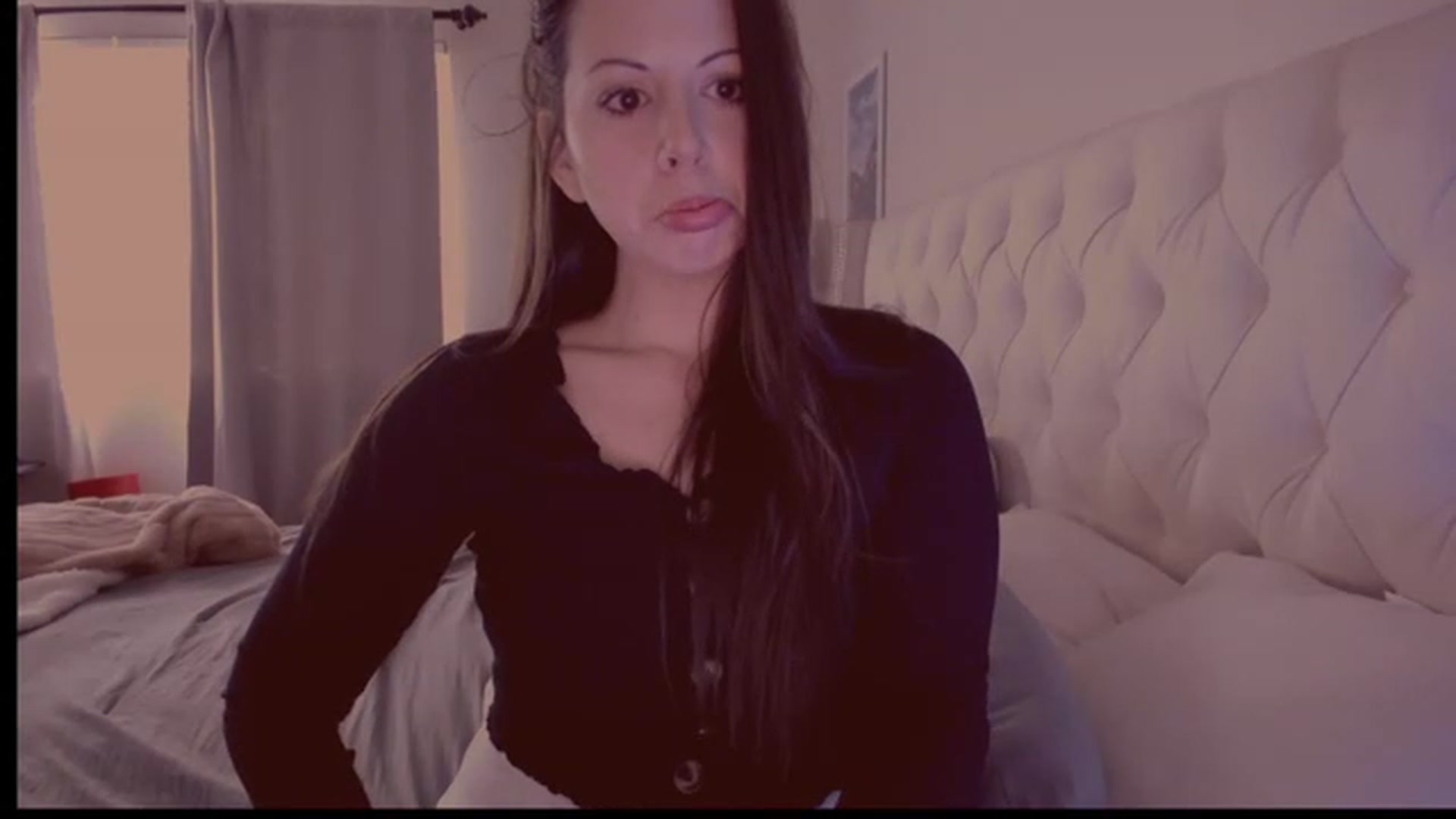 Gallery image thumbnail from Isabelle's myfreecams stream on, 12/16/2022, 23:25 image 8 of 20