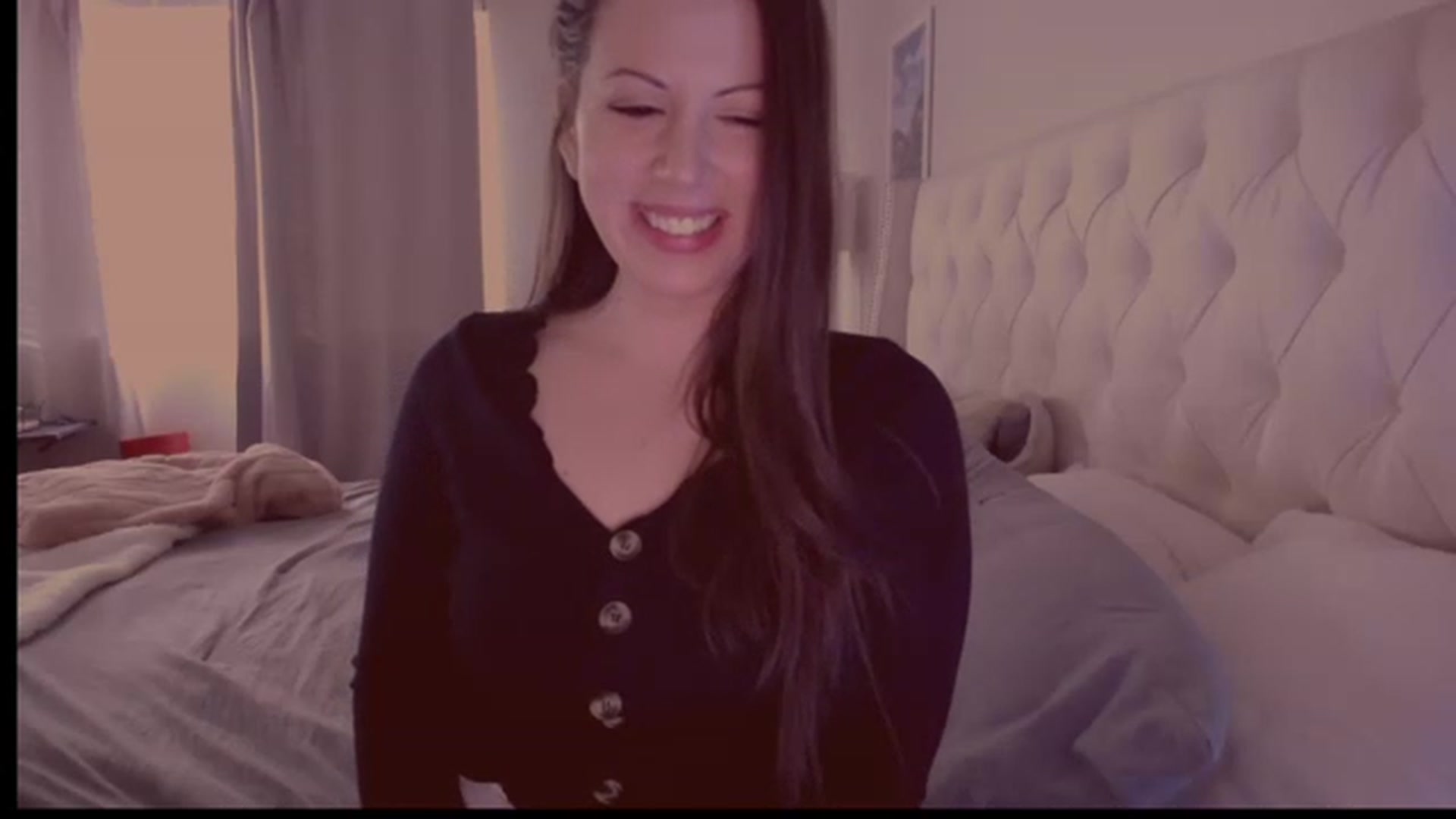 Gallery image thumbnail from Isabelle's myfreecams stream on, 12/16/2022, 23:25 image 4 of 20