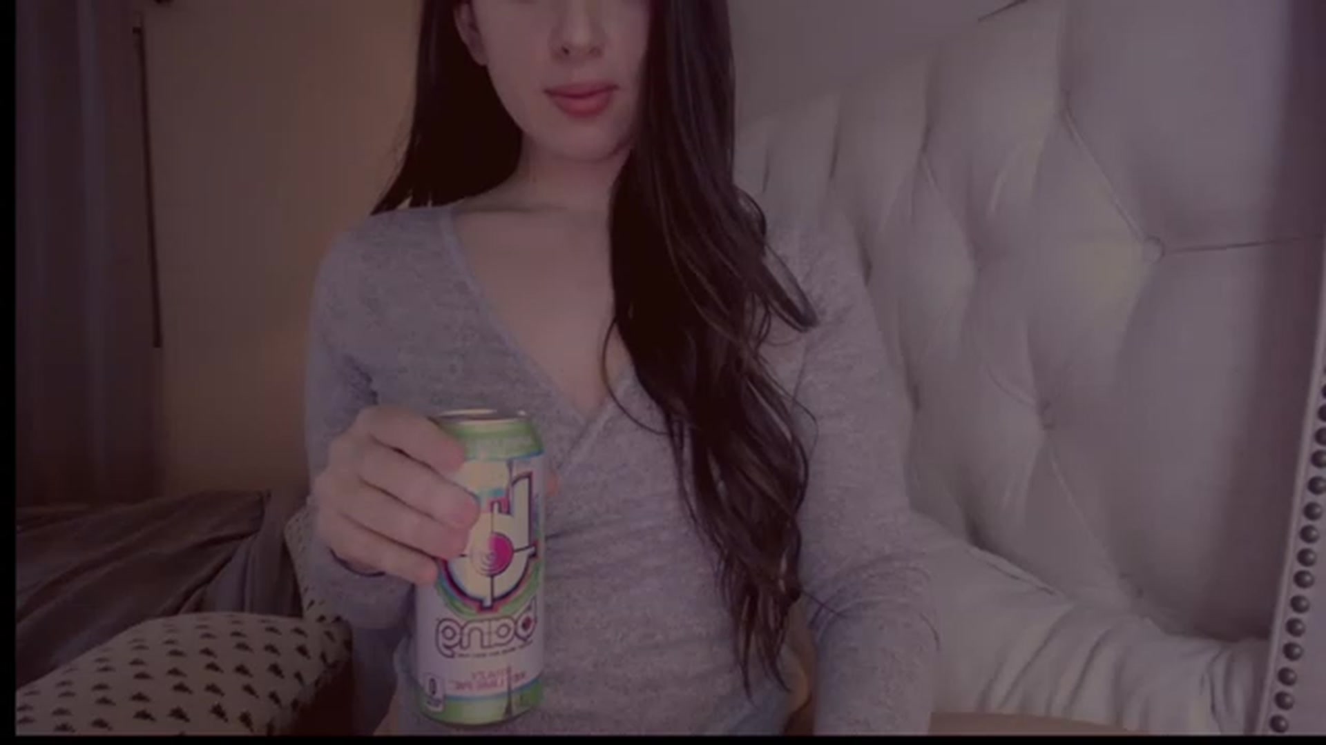 Gallery image thumbnail from Isabelle's myfreecams stream on, 12/30/2022, 07:18 image 5 of 20
