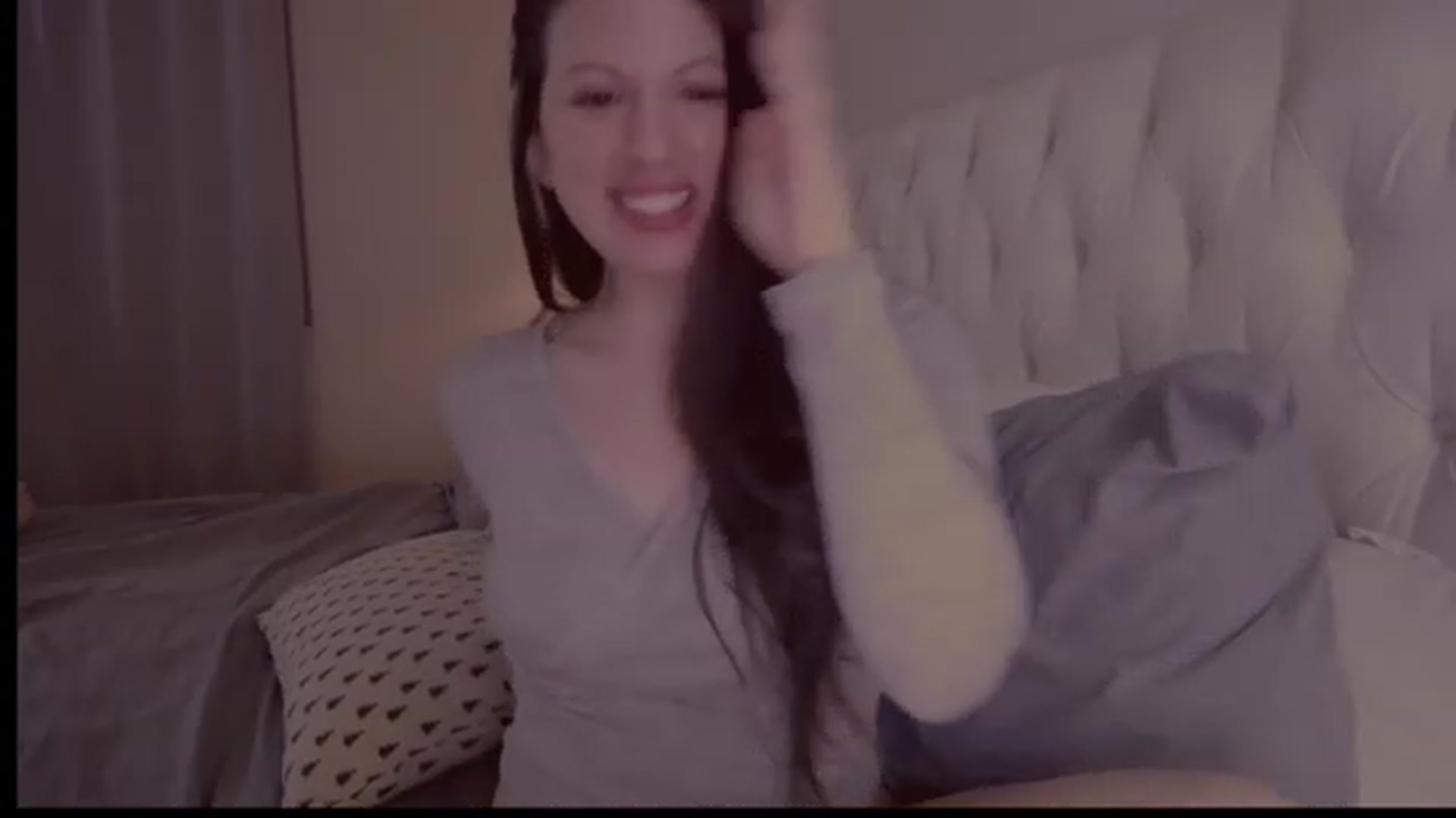 Gallery image thumbnail from Isabelle's myfreecams stream on, 12/30/2022, 08:27 image 11 of 20