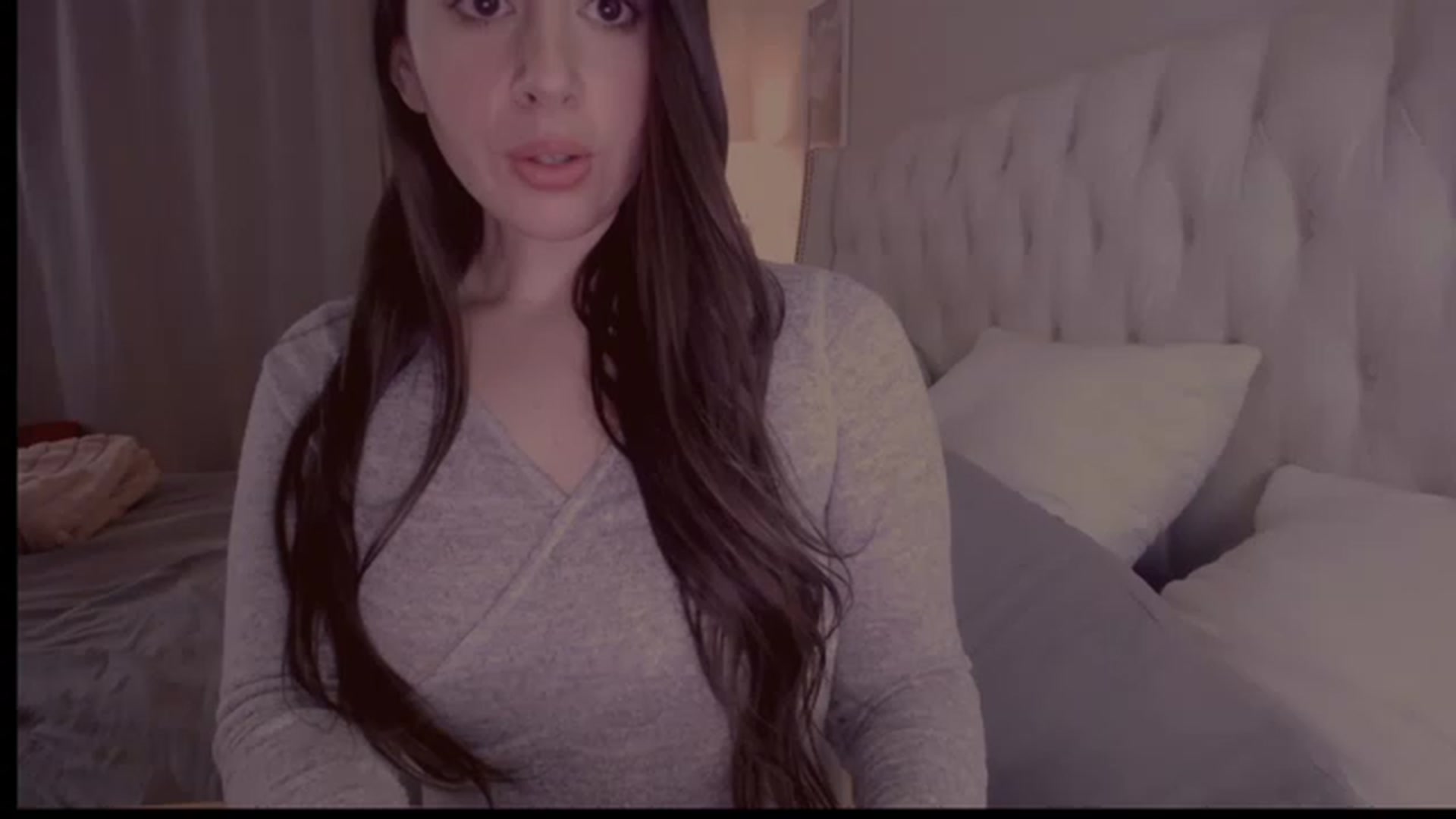 Gallery image thumbnail from Isabelle's myfreecams stream on, 12/30/2022, 08:27 image 1 of 20