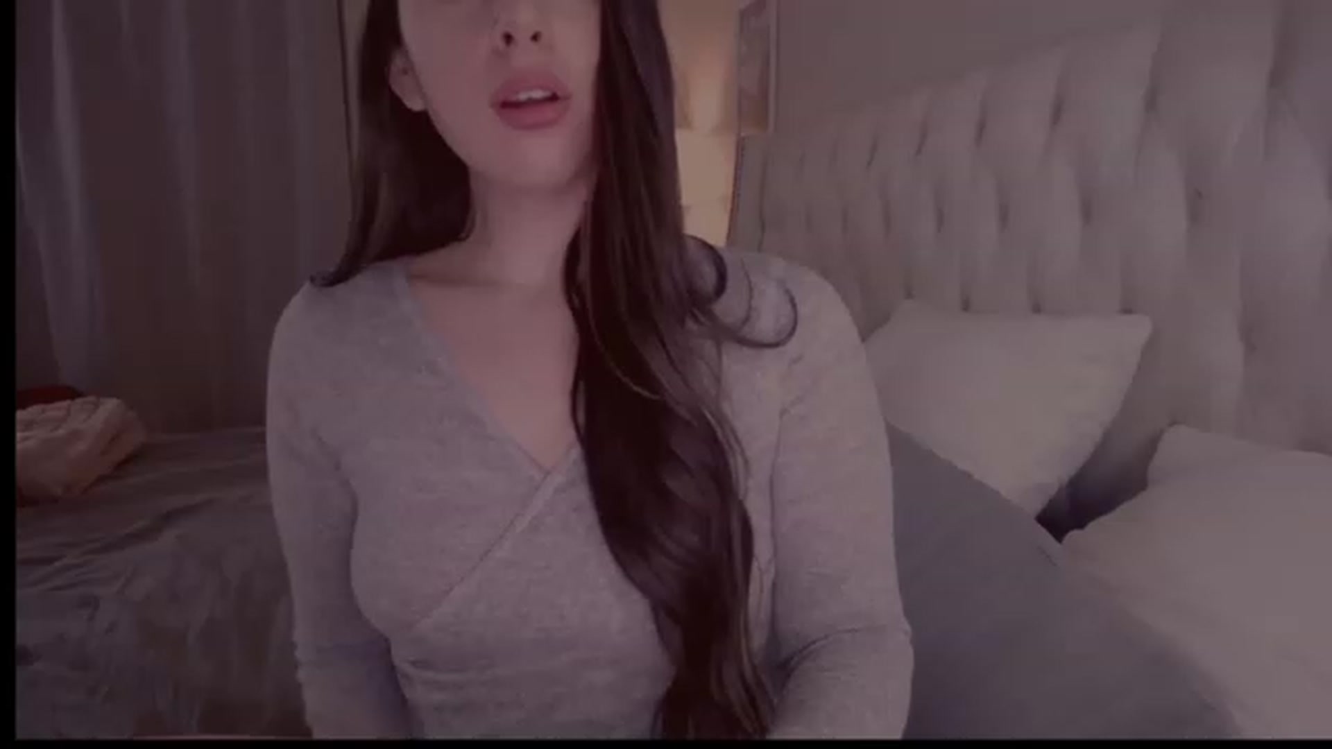 Gallery image thumbnail from Isabelle's myfreecams stream on, 12/30/2022, 08:27 image 2 of 20