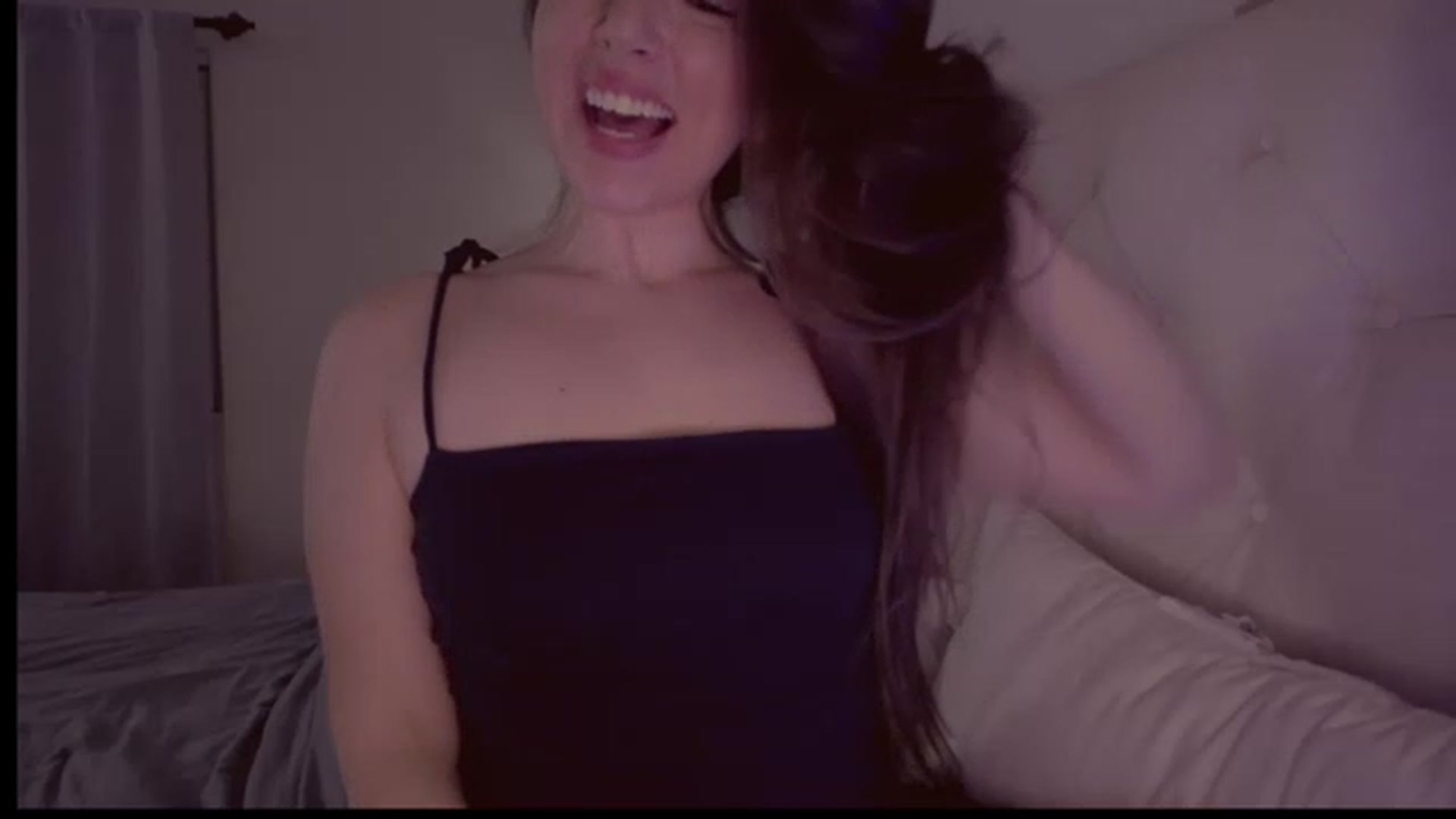 Gallery image thumbnail from Isabelle's myfreecams stream on, 01/05/2023, 07:53 image 11 of 20