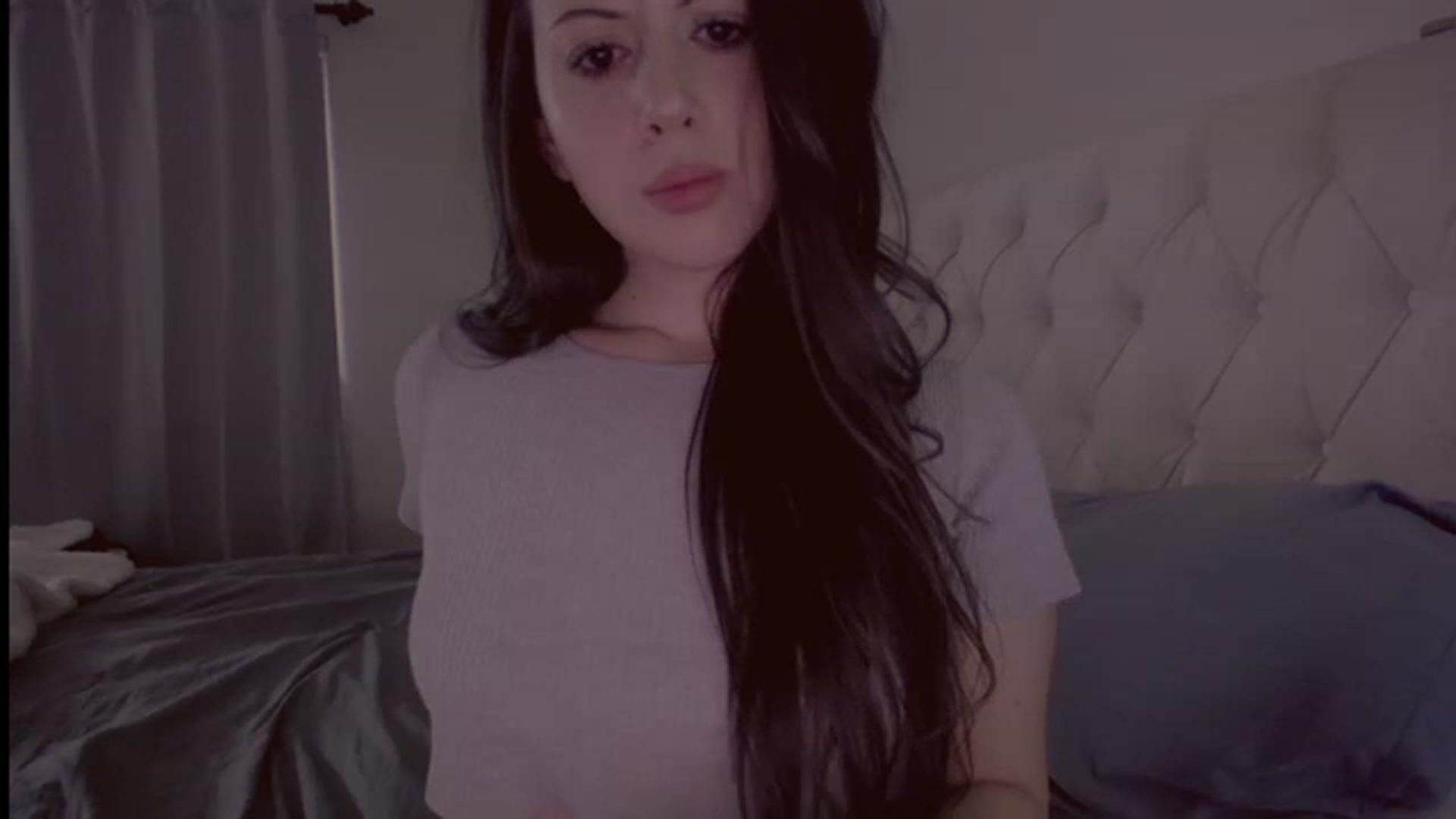 Gallery image thumbnail from Isabelle's myfreecams stream on, 01/10/2023, 24:34 image 7 of 20